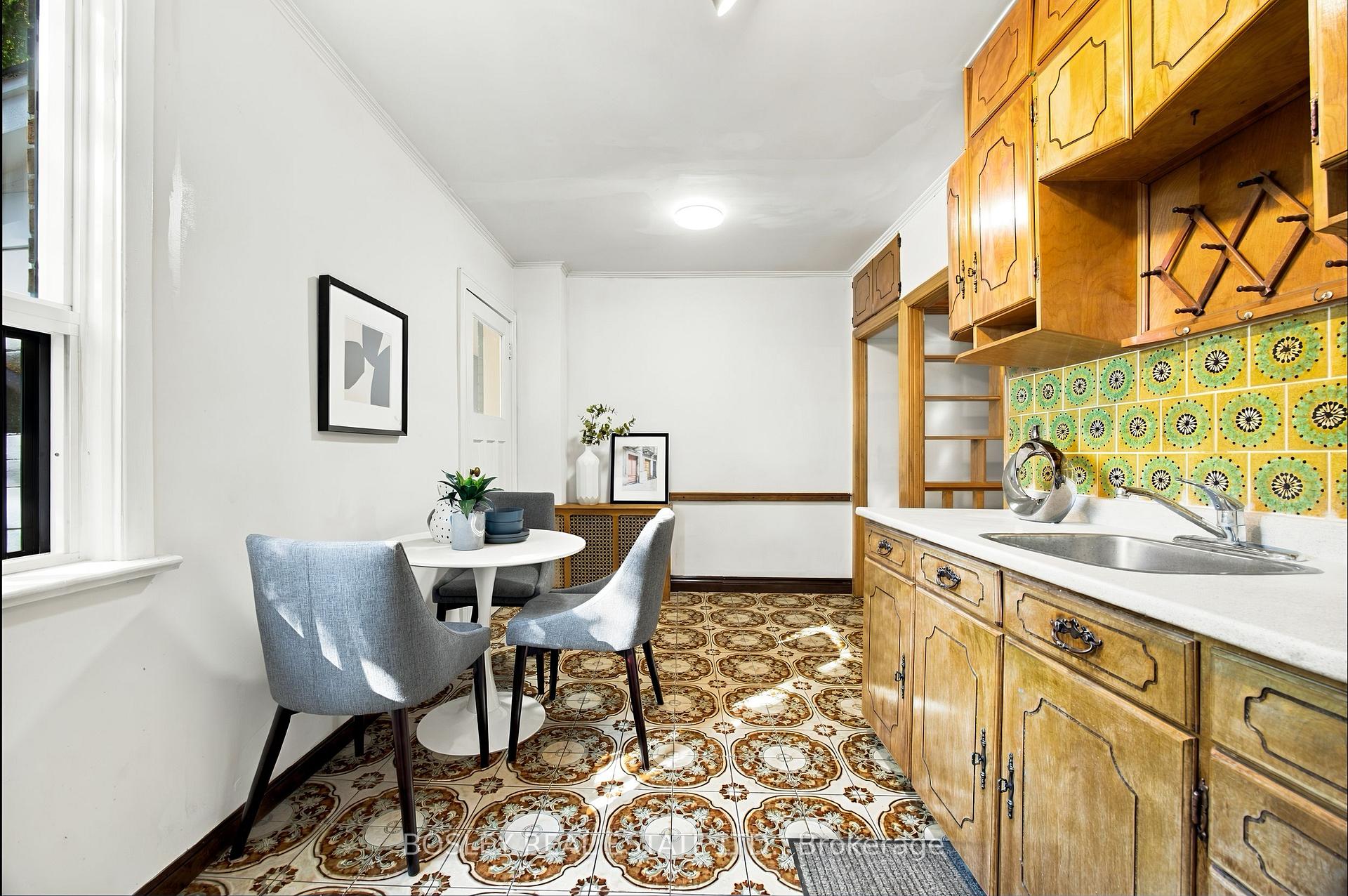Photo 16 of 59 Kings Park Boulevard, Toronto, Danforth Village-East York — HOMEH