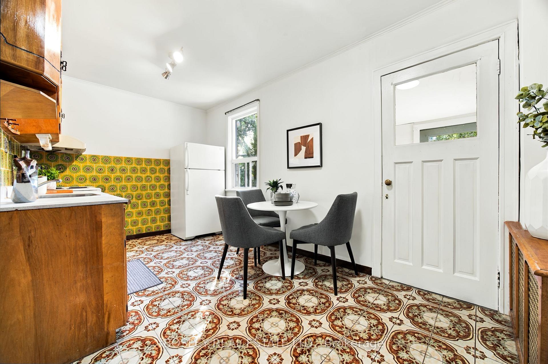 Photo 19 of 59 Kings Park Boulevard, Toronto, Danforth Village-East York — HOMEH