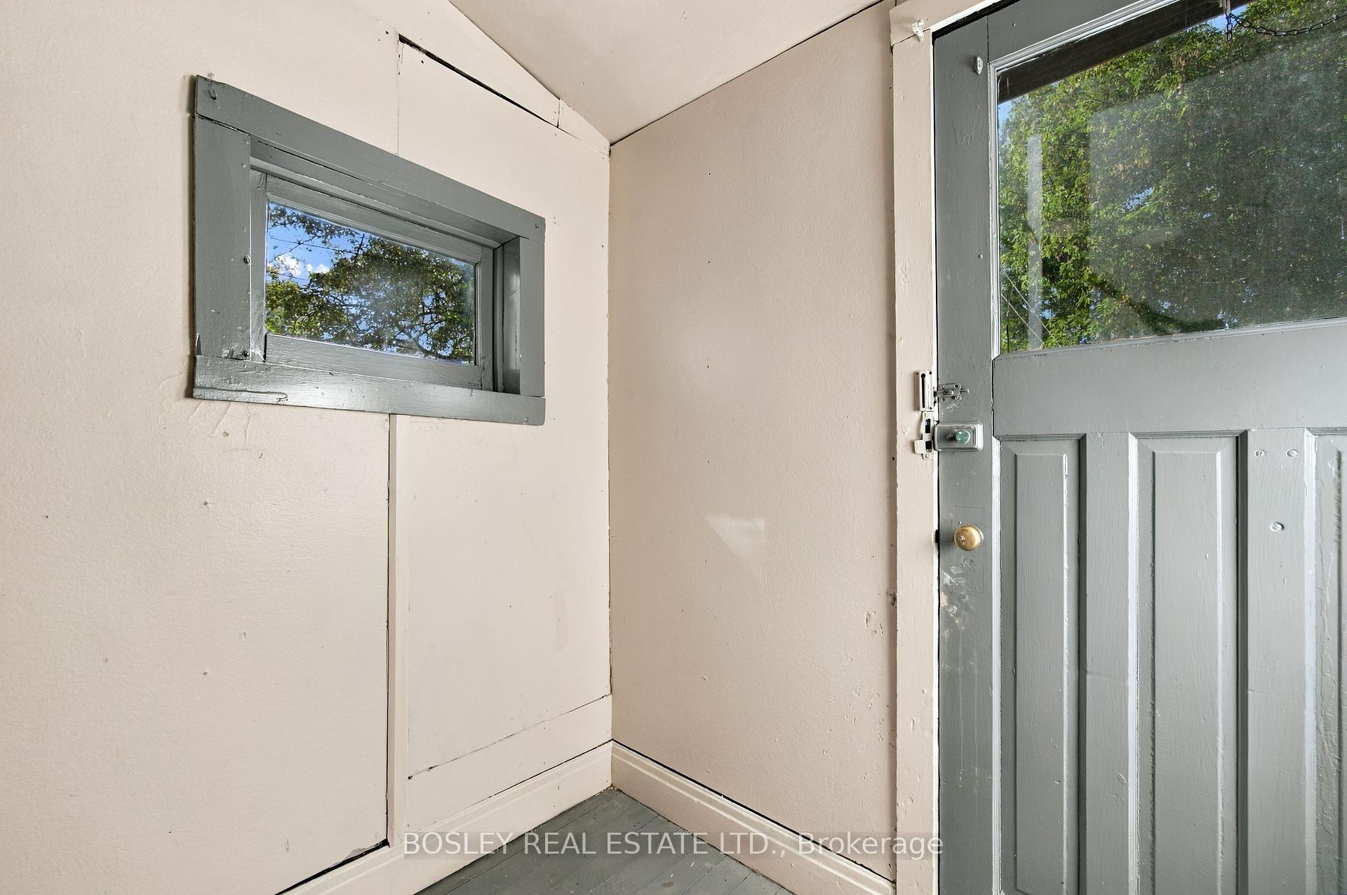 Photo 21 of 59 Kings Park Boulevard, Toronto, Danforth Village-East York — HOMEH