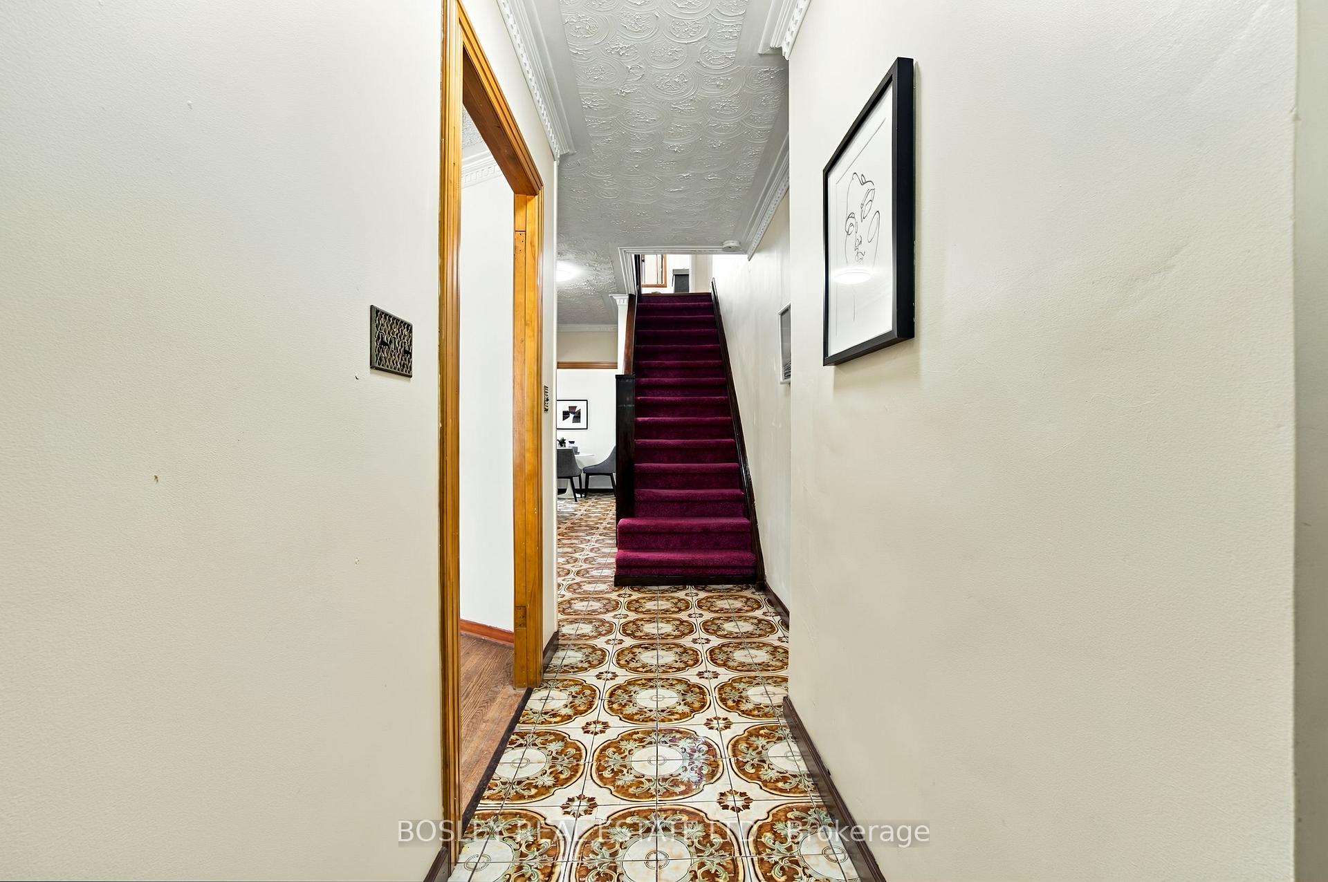 Photo 22 of 59 Kings Park Boulevard, Toronto, Danforth Village-East York — HOMEH