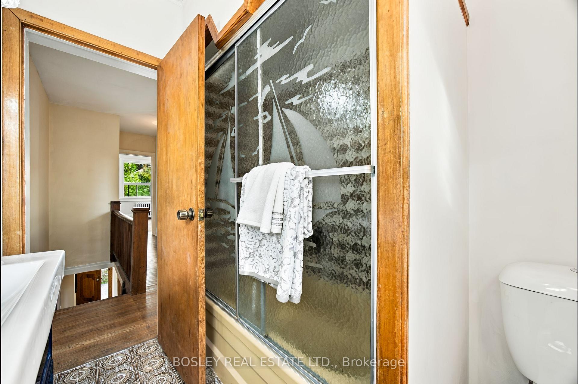 Photo 28 of 59 Kings Park Boulevard, Toronto, Danforth Village-East York — HOMEH