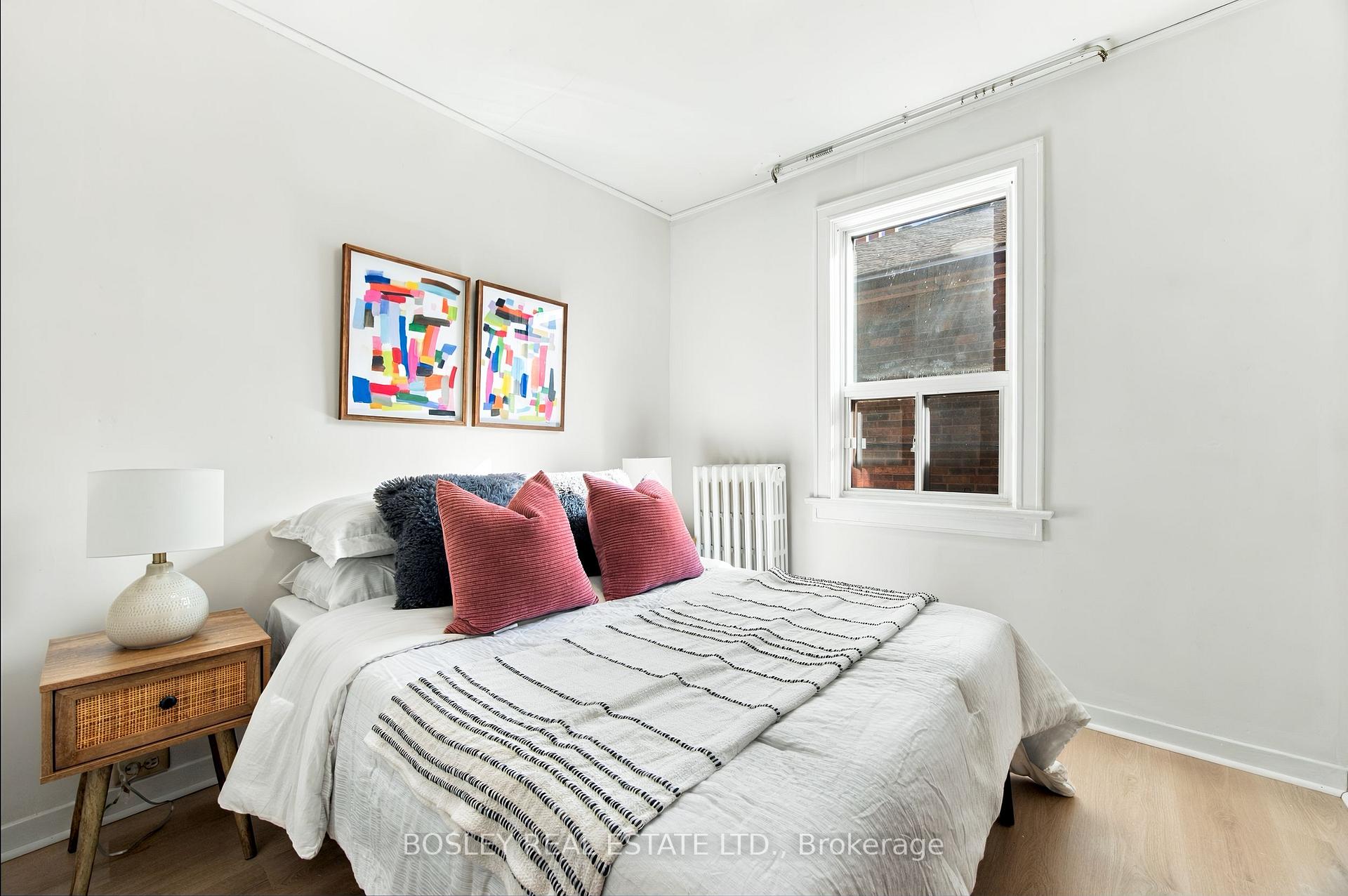Photo 33 of 59 Kings Park Boulevard, Toronto, Danforth Village-East York — HOMEH