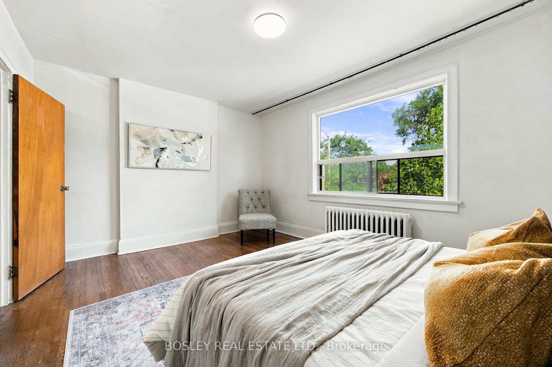 Photo 35 of 59 Kings Park Boulevard, Toronto, Danforth Village-East York — HOMEH