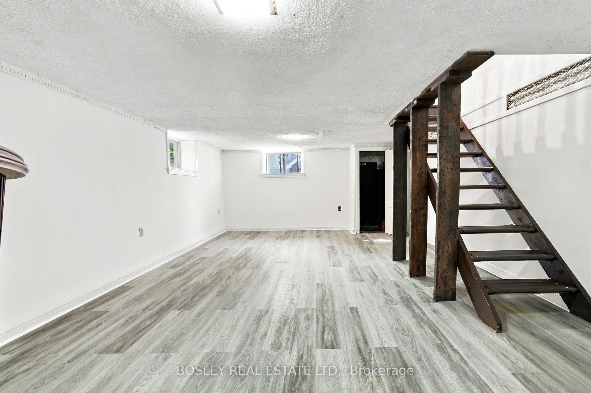 Photo 40 of 59 Kings Park Boulevard, Toronto, Danforth Village-East York — HOMEH