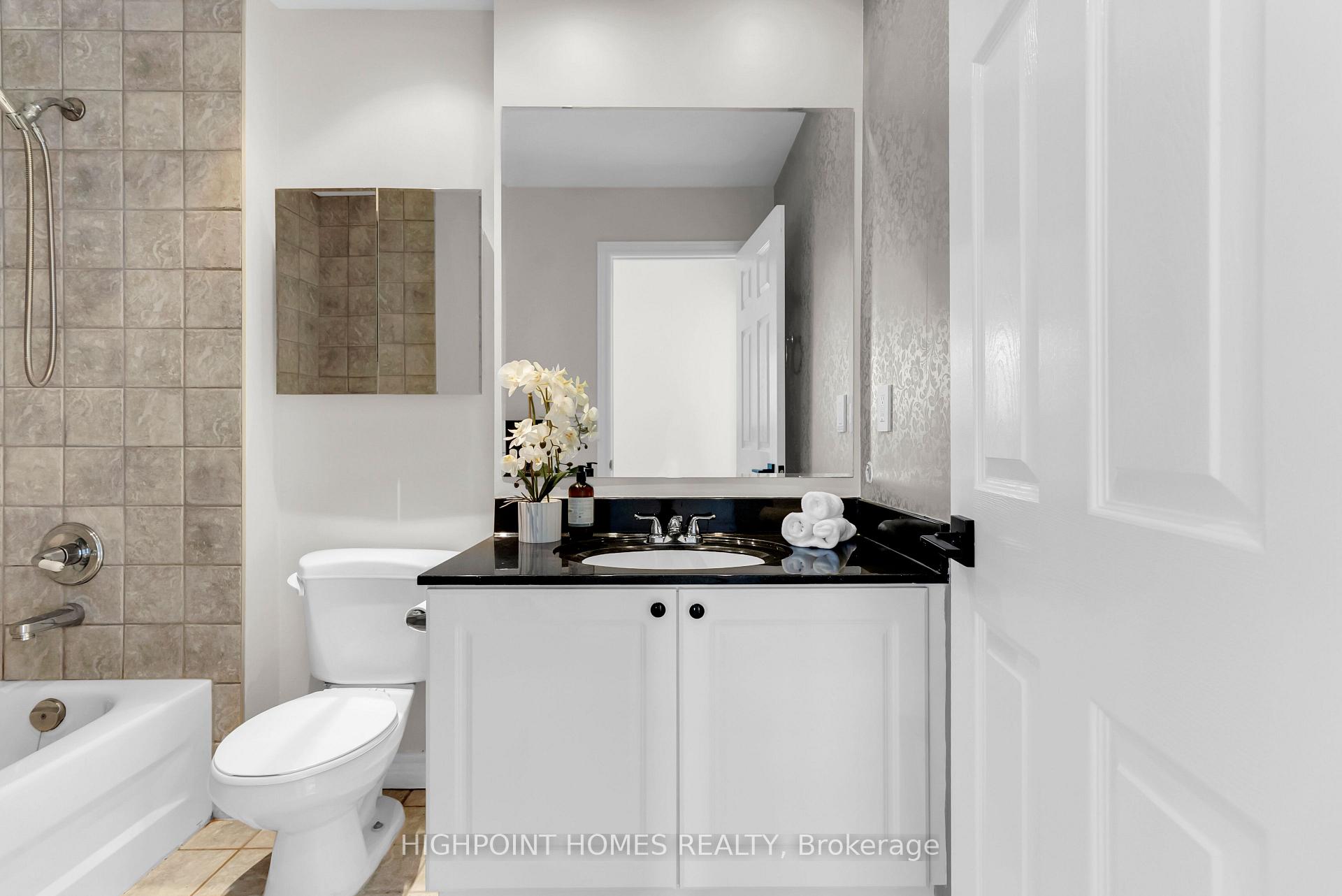 Photo 39 of Unit 421, 1 Leaside Park Drive, Toronto, Thorncliffe Park — HOMEH