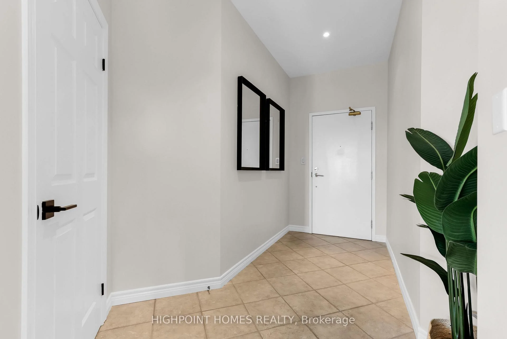 Photo 18 of Unit 421, 1 Leaside Park Drive, Toronto, Thorncliffe Park — HOMEH