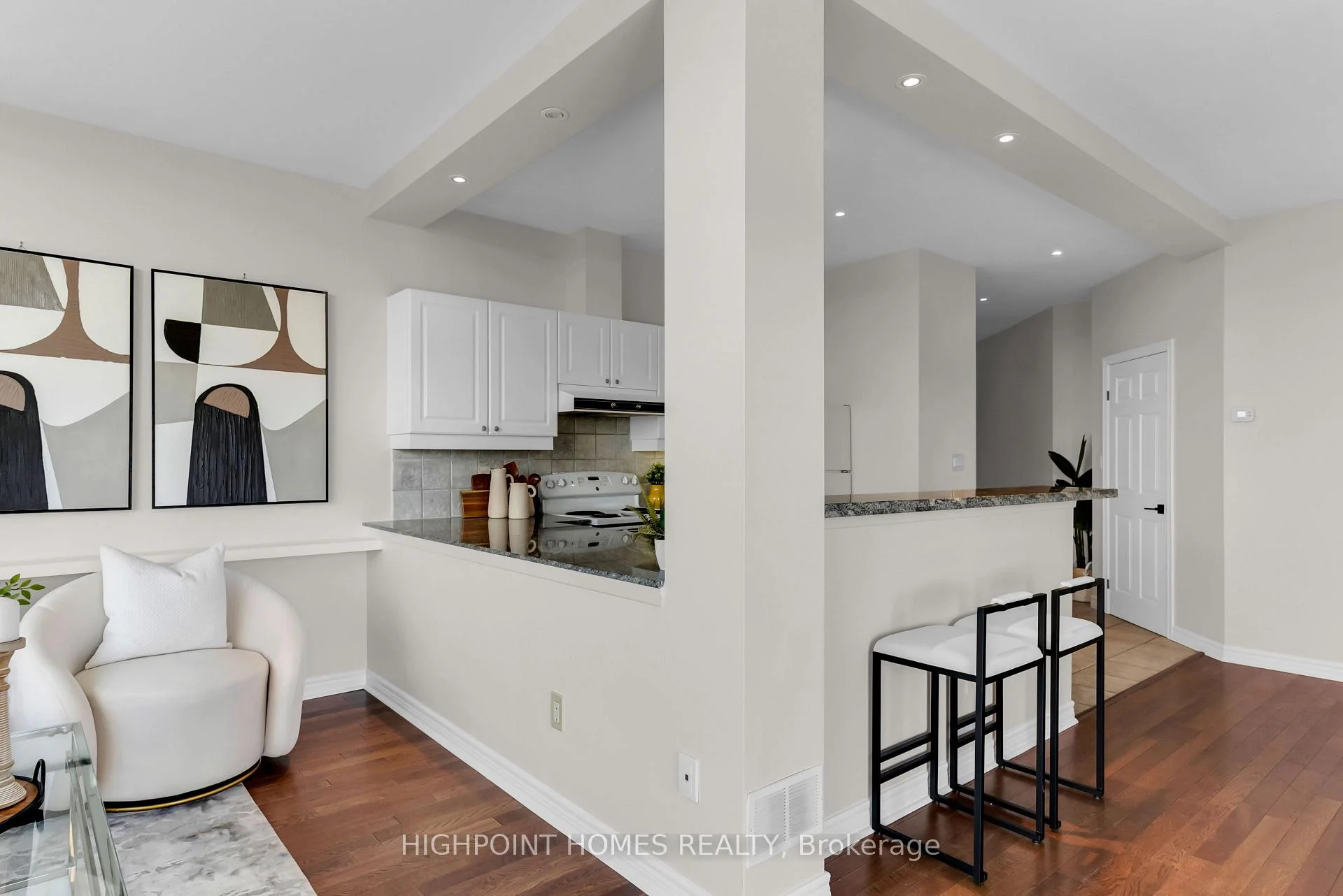 Photo 30 of Unit 421, 1 Leaside Park Drive, Toronto, Thorncliffe Park — HOMEH