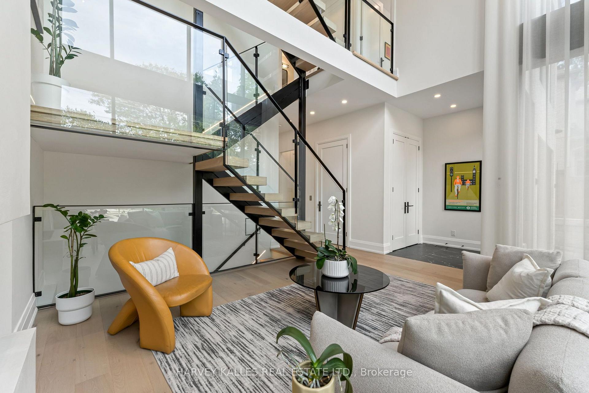 Photo 9 of 75 Lawrence Crescent, Toronto, Lawrence Park South — HOMEH