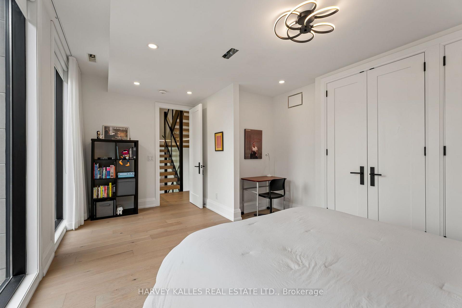 Photo 25 of 75 Lawrence Crescent, Toronto, Lawrence Park South — HOMEH