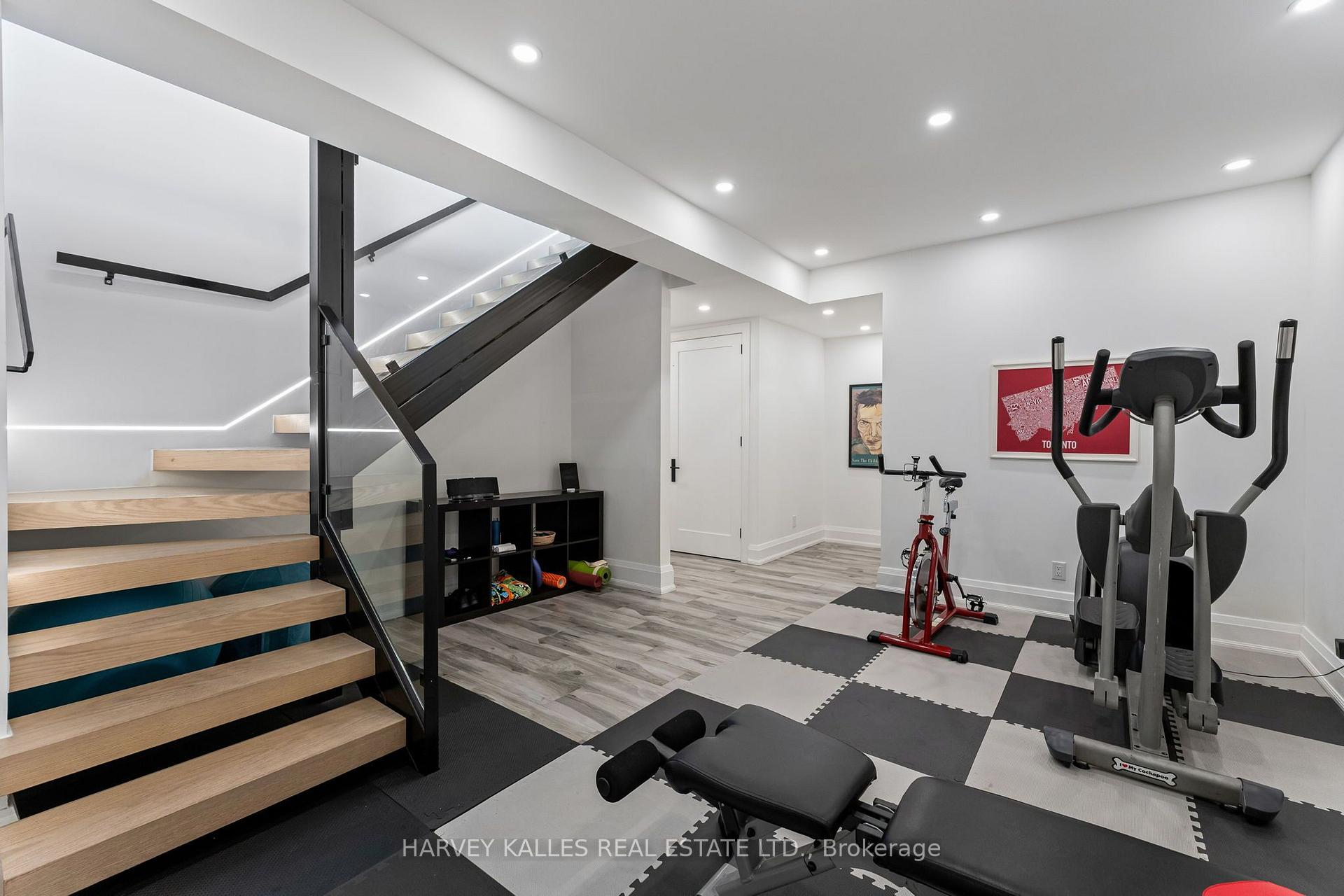 Photo 41 of 75 Lawrence Crescent, Toronto, Lawrence Park South — HOMEH