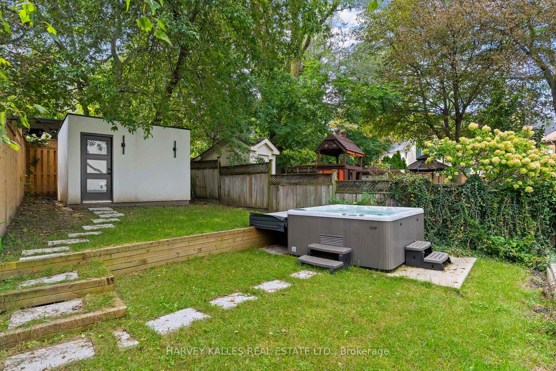 Photo 50 of 75 Lawrence Crescent, Toronto, Lawrence Park South — HOMEH