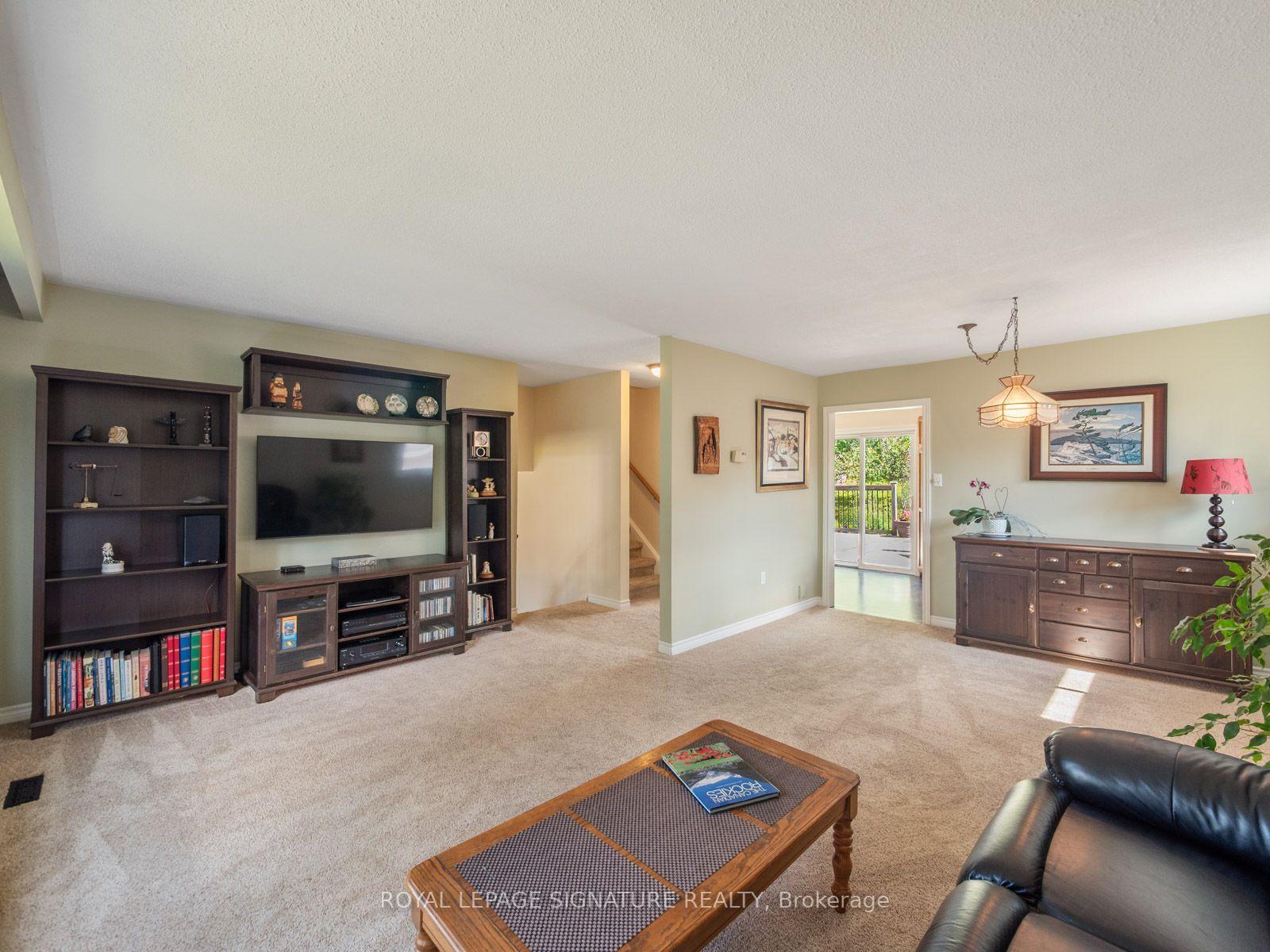 Photo 8 of 9 Birch Court, Aurora, Aurora Village — HOMEH