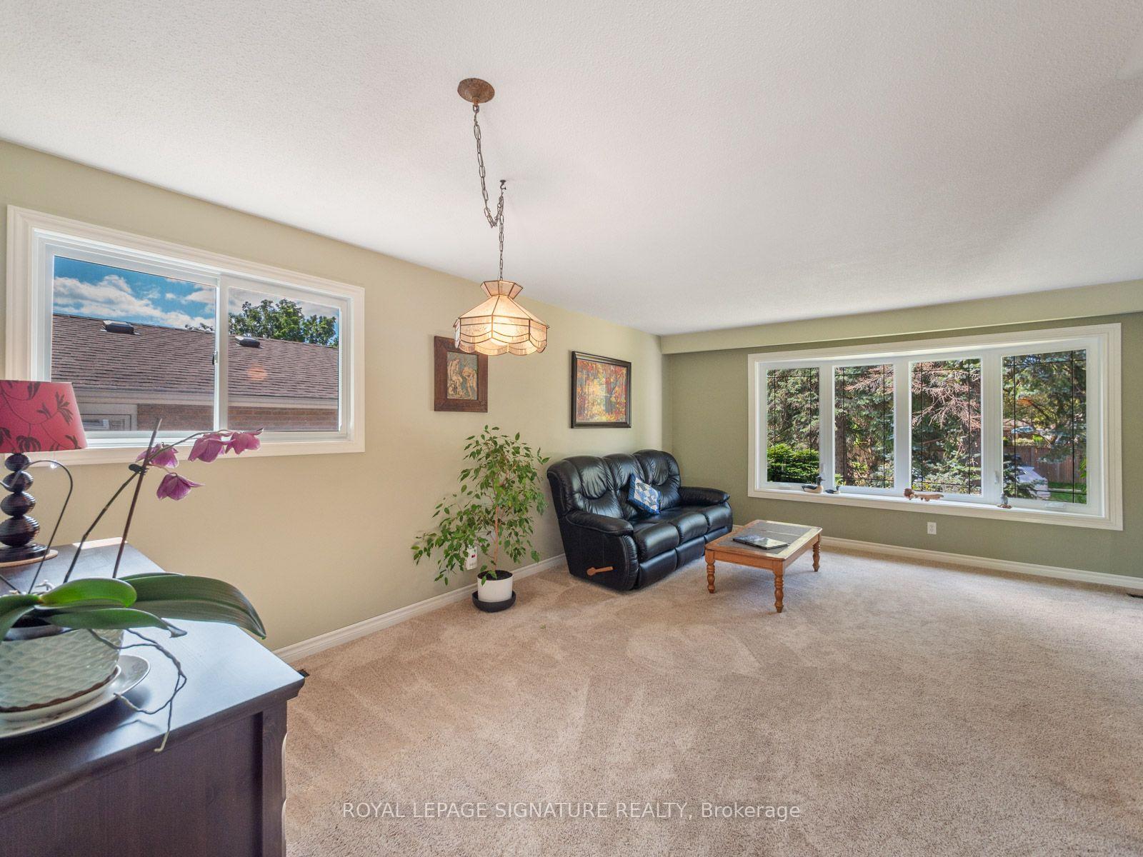 Photo 17 of 9 Birch Court, Aurora, Aurora Village — HOMEH