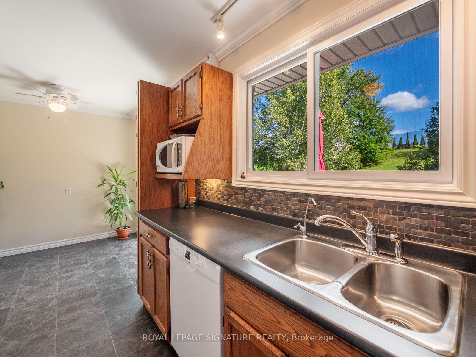 Photo 21 of 9 Birch Court, Aurora, Aurora Village — HOMEH