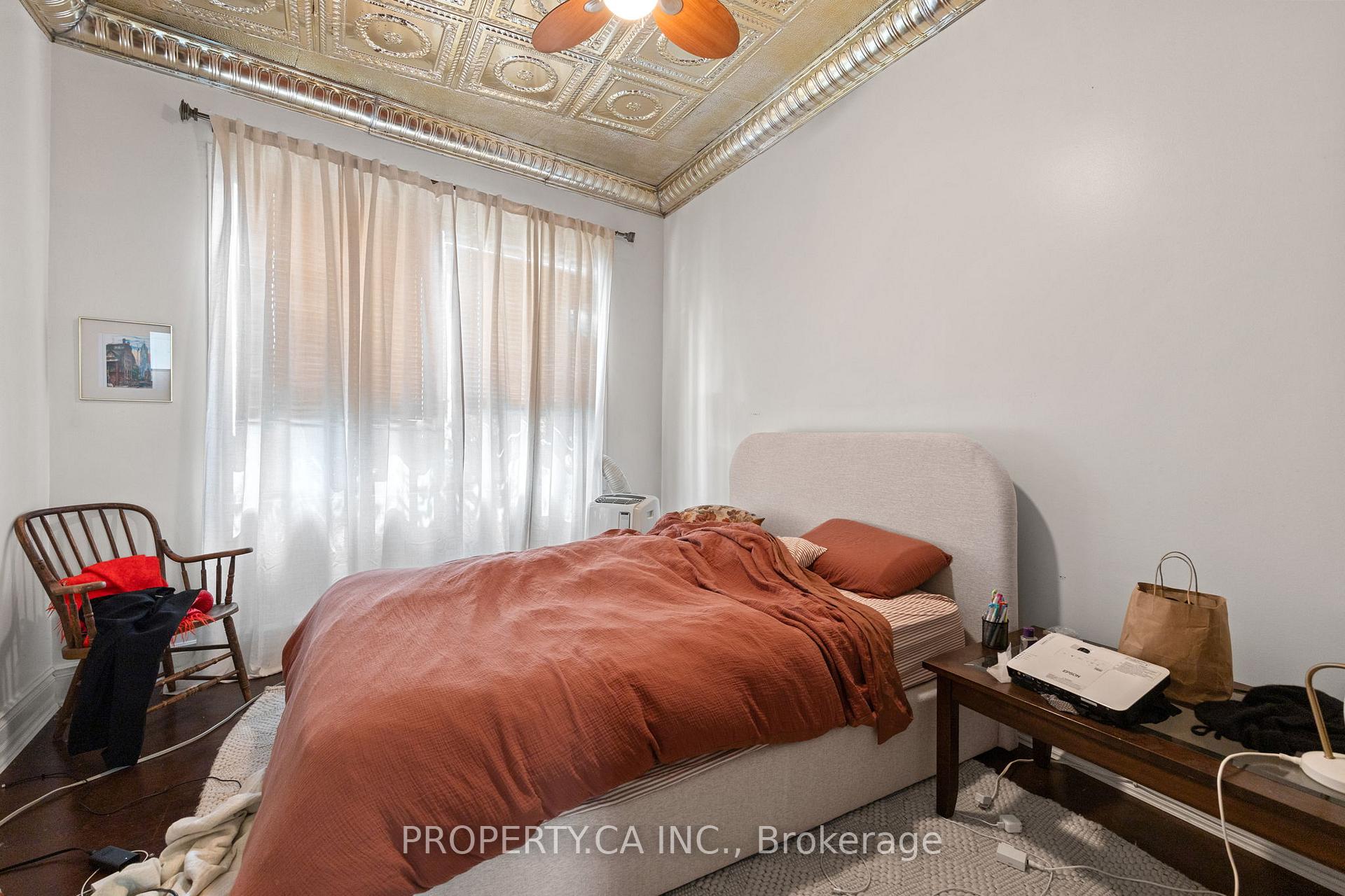Photo 11 of 195 Niagara Street, Toronto, Niagara — HOMEH