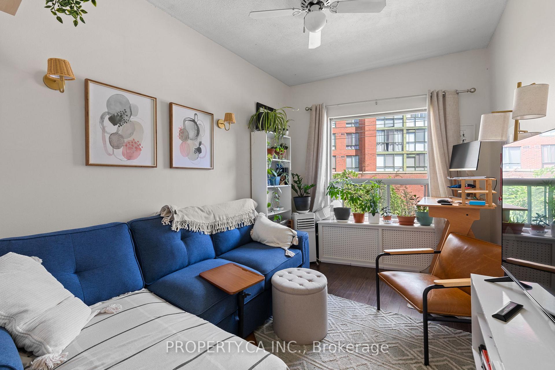 Photo 17 of 195 Niagara Street, Toronto, Niagara — HOMEH