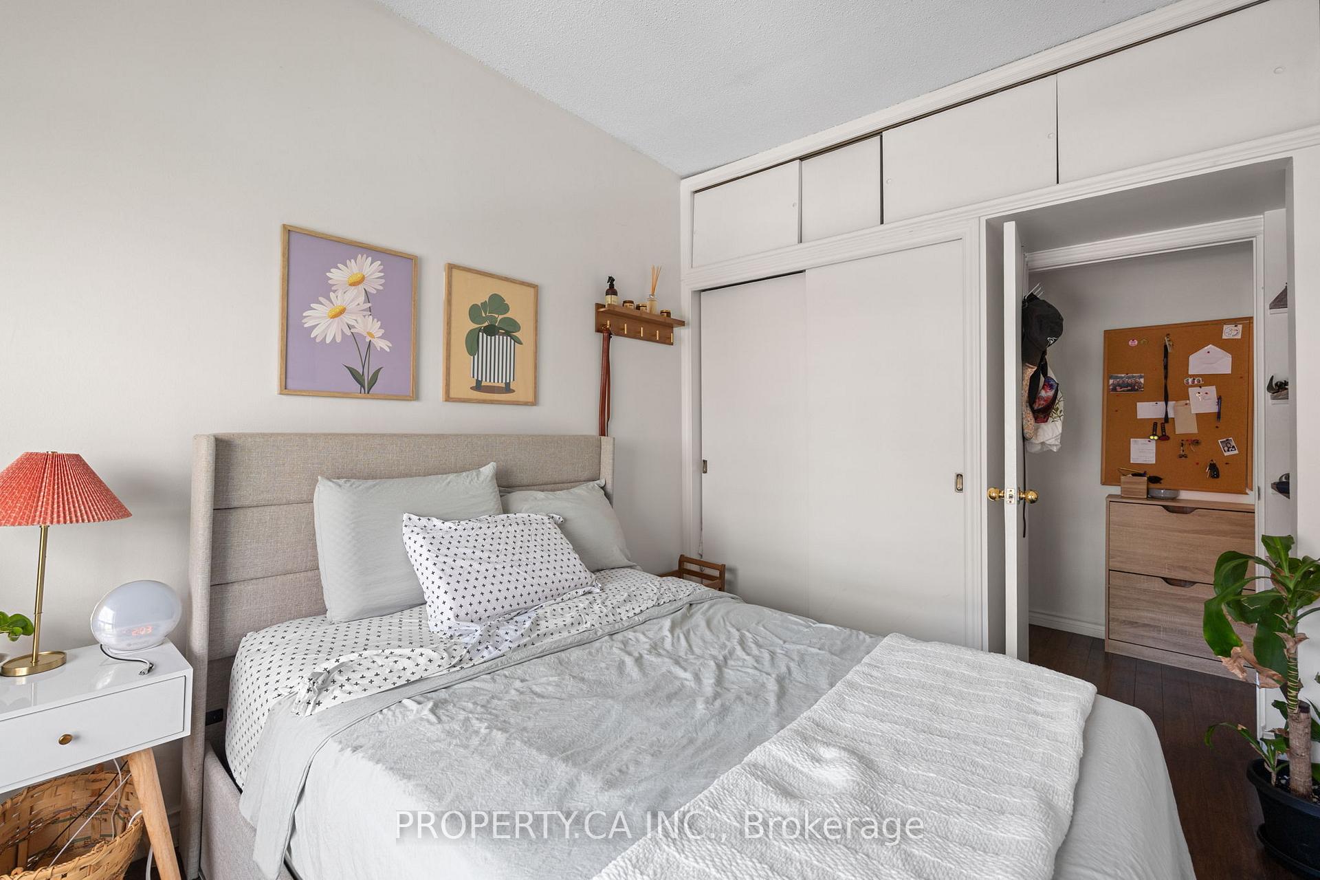 Photo 19 of 195 Niagara Street, Toronto, Niagara — HOMEH