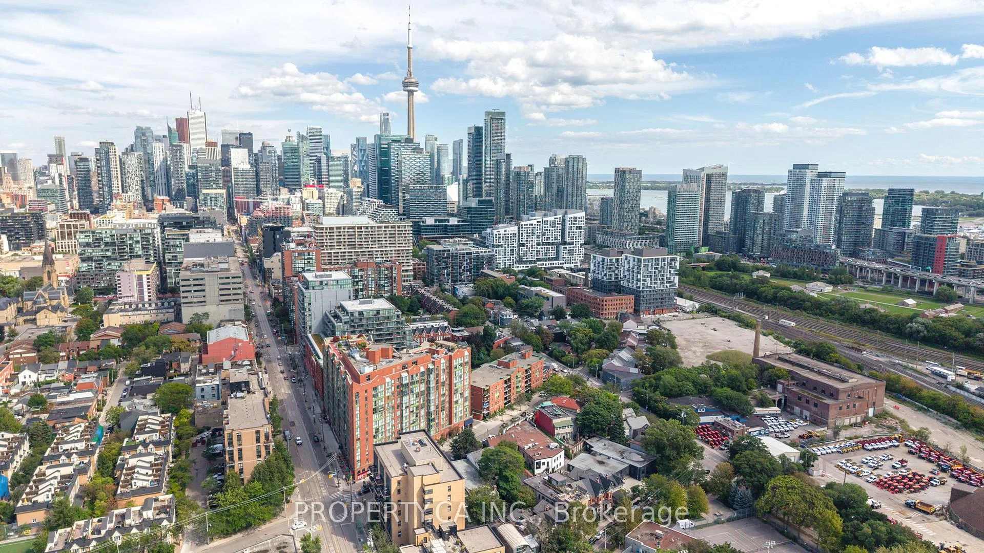 Photo 35 of 195 Niagara Street, Toronto, Niagara — HOMEH