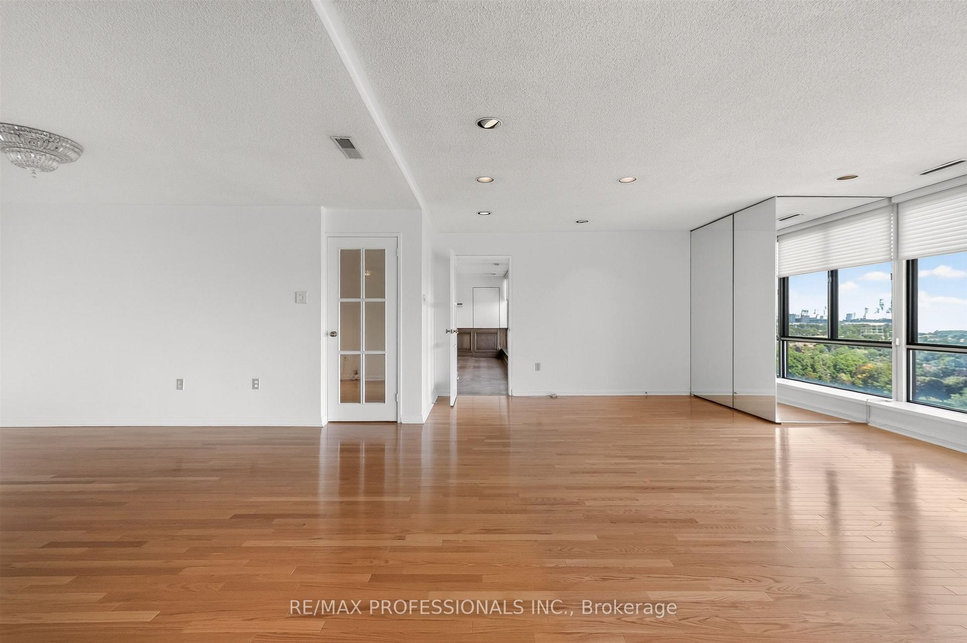 Photo 12 of Unit 2205, 1400 Dixie Road, Mississauga, Lakeview — HOMEH