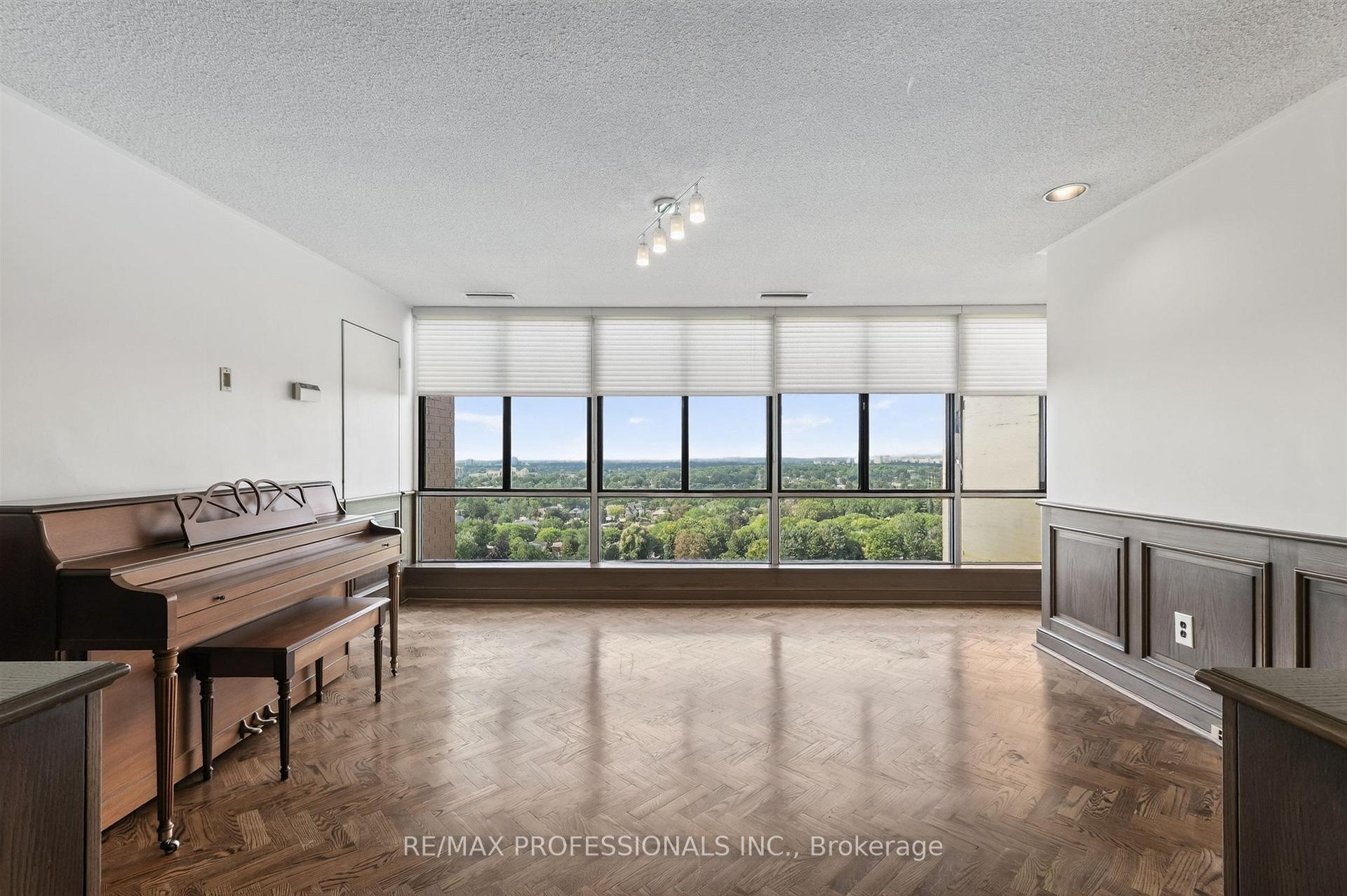 Photo 21 of Unit 2205, 1400 Dixie Road, Mississauga, Lakeview — HOMEH