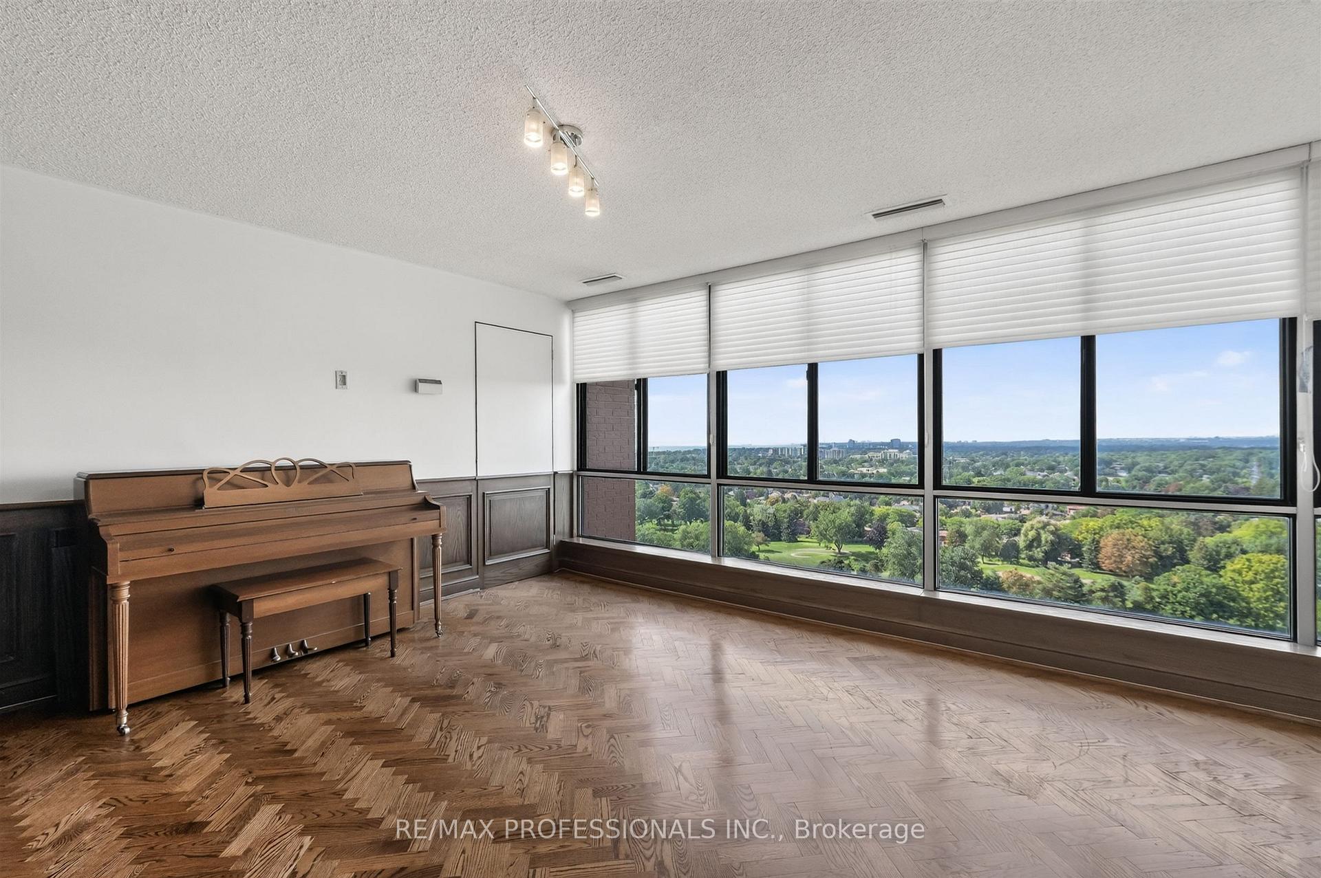Photo 22 of Unit 2205, 1400 Dixie Road, Mississauga, Lakeview — HOMEH