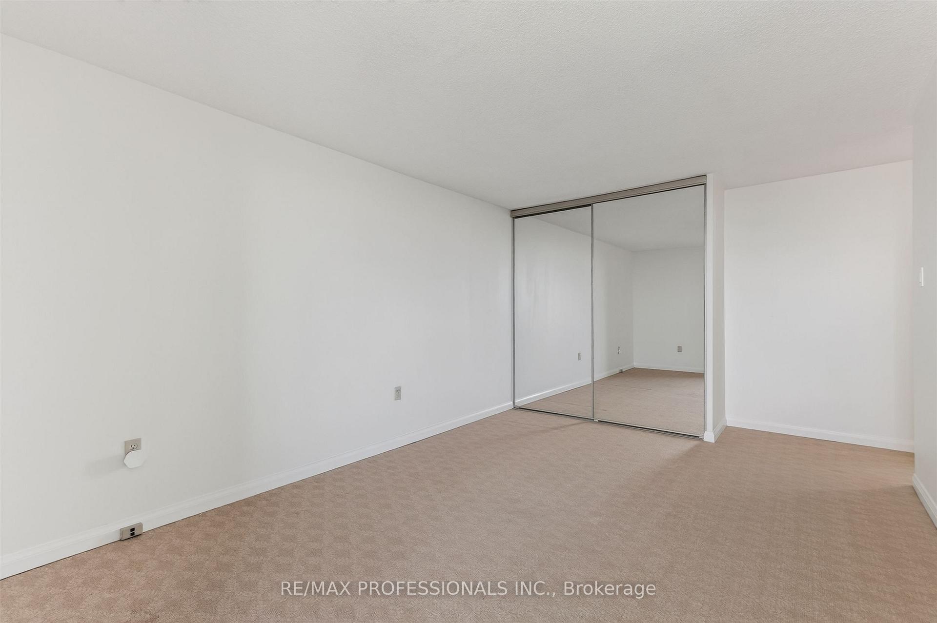 Photo 37 of Unit 2205, 1400 Dixie Road, Mississauga, Lakeview — HOMEH