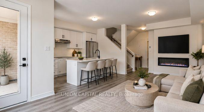 Photo 3 of Unit 118, 10 Birmingham Drive, Cambridge, Hillcrest/Forbes Park — HOMEH