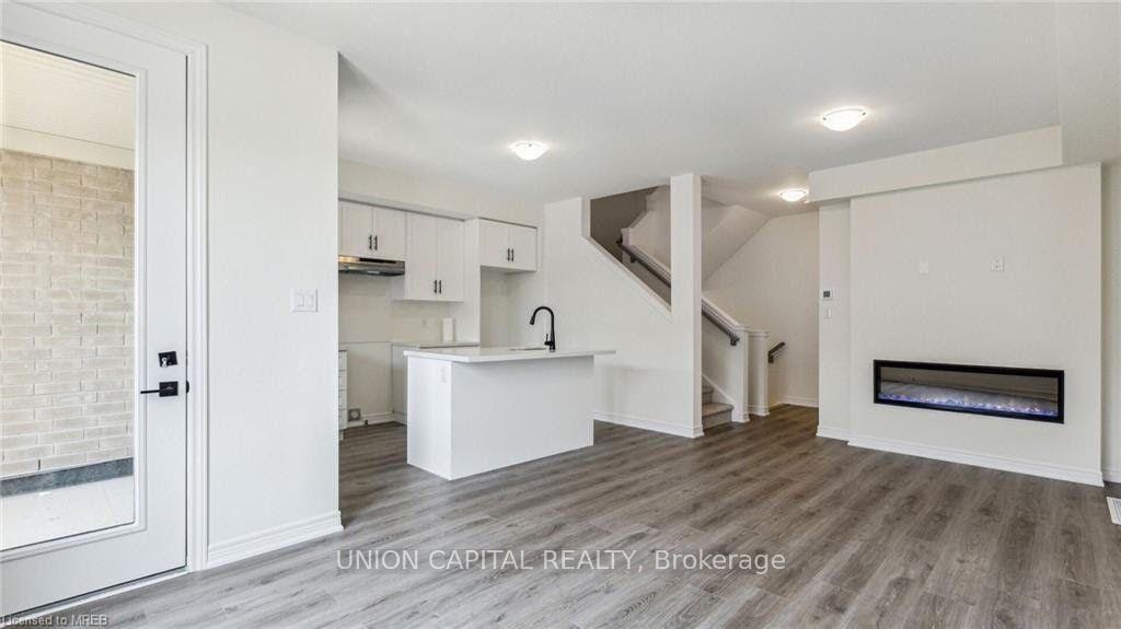 Photo 18 of Unit 118, 10 Birmingham Drive, Cambridge, Hillcrest/Forbes Park — HOMEH