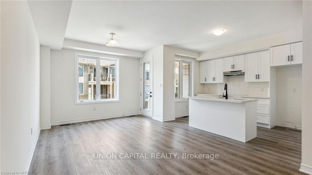 Photo 19 of Unit 118, 10 Birmingham Drive, Cambridge, Hillcrest/Forbes Park — HOMEH
