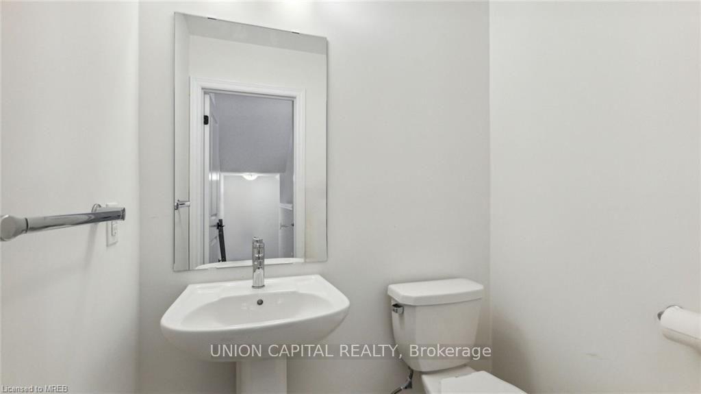 Photo 29 of Unit 118, 10 Birmingham Drive, Cambridge, Hillcrest/Forbes Park — HOMEH