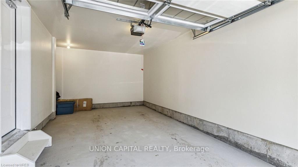 Photo 31 of Unit 118, 10 Birmingham Drive, Cambridge, Hillcrest/Forbes Park — HOMEH