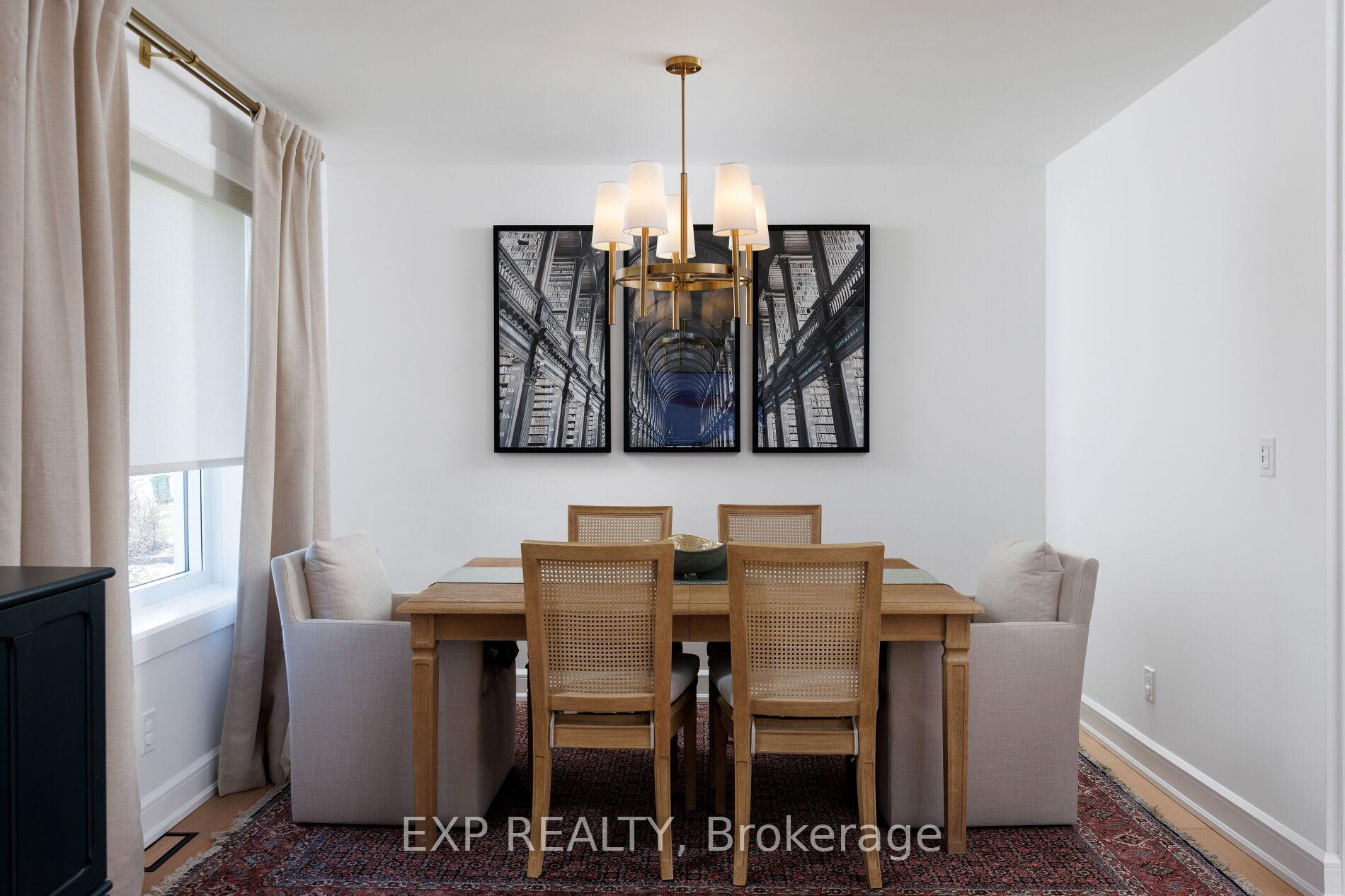 Photo 8 of 1761 Coram Crescent, Mississauga, Applewood — HOMEH