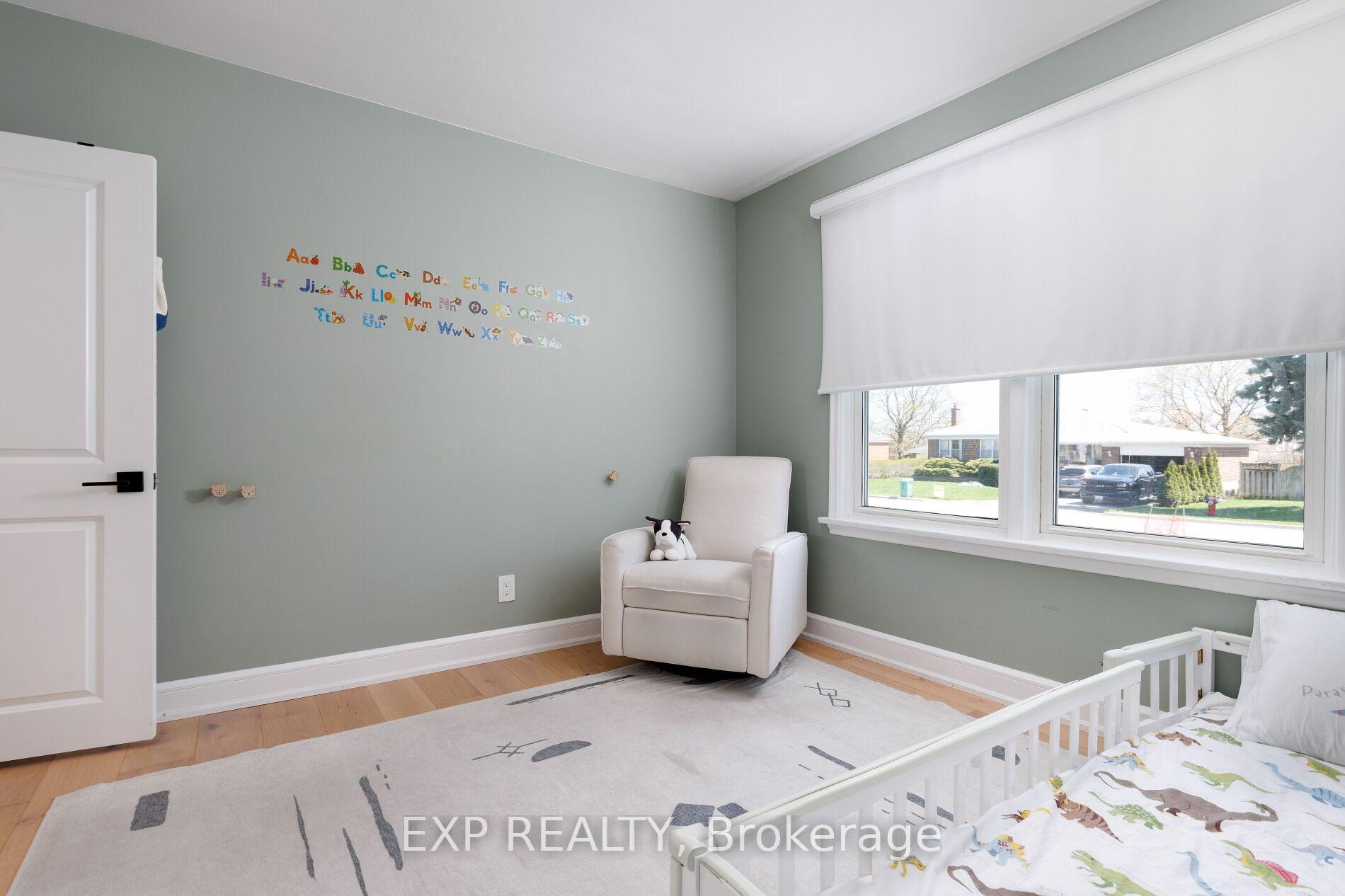 Photo 19 of 1761 Coram Crescent, Mississauga, Applewood — HOMEH