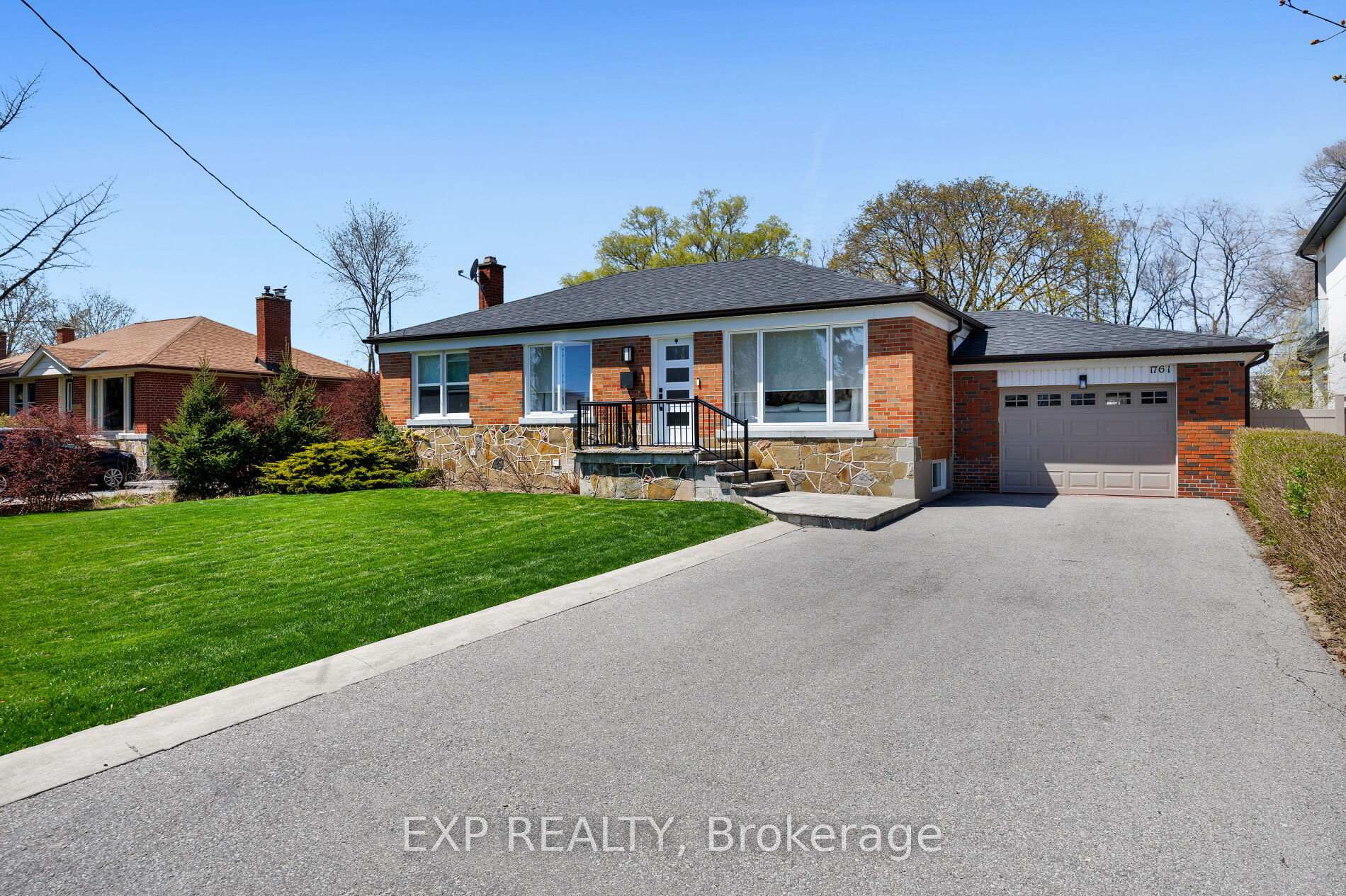 Photo 36 of 1761 Coram Crescent, Mississauga, Applewood — HOMEH