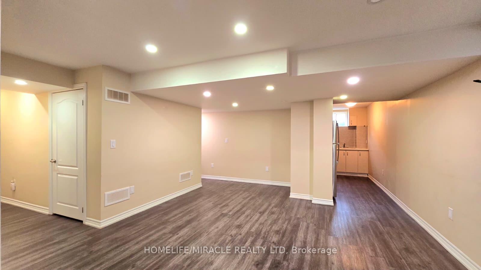 Photo 5 of Unit Lower, 91 Tysonville Circle, Brampton, Northwest Brampton — HOMEH