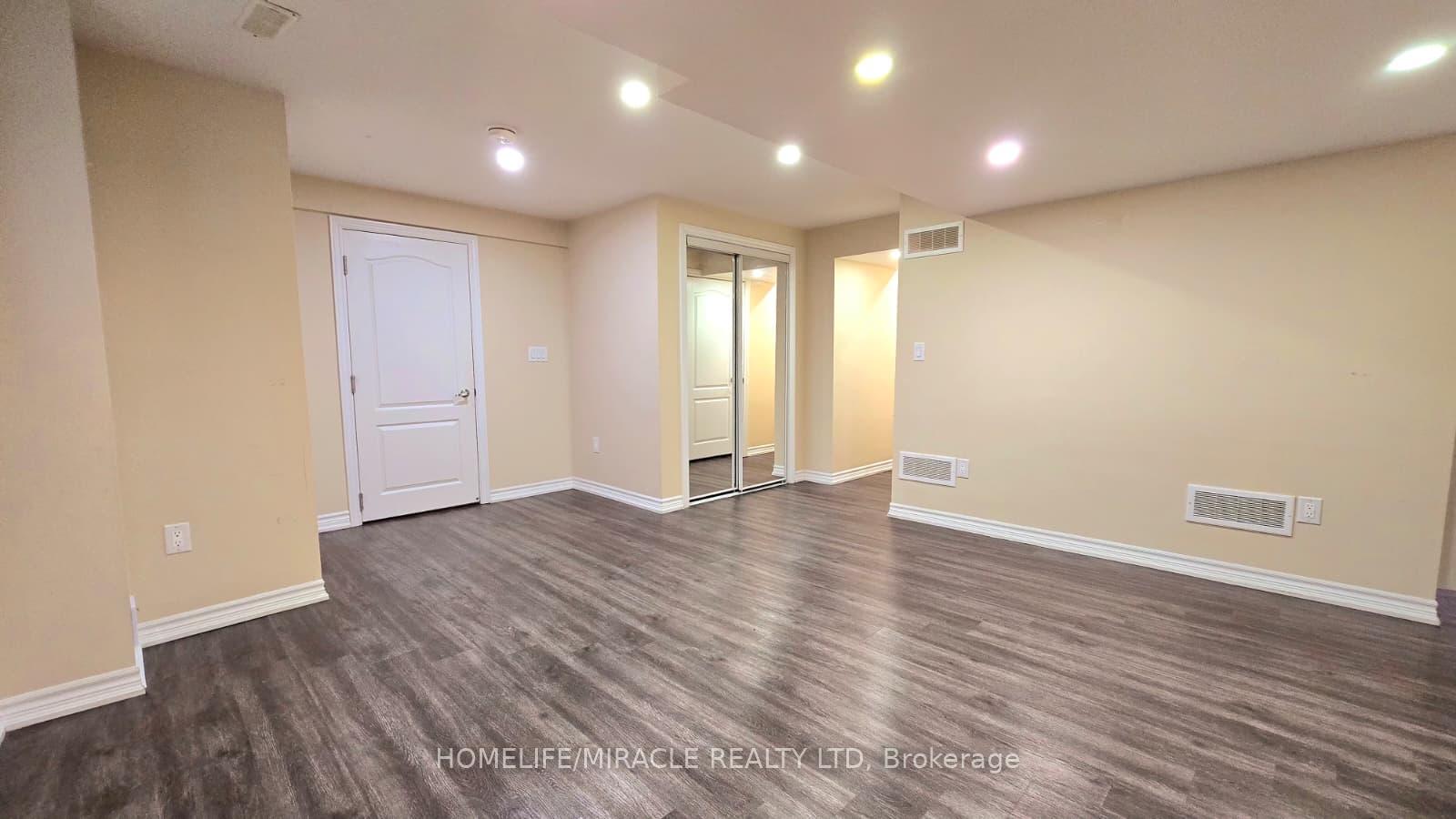 Photo 7 of Unit Lower, 91 Tysonville Circle, Brampton, Northwest Brampton — HOMEH