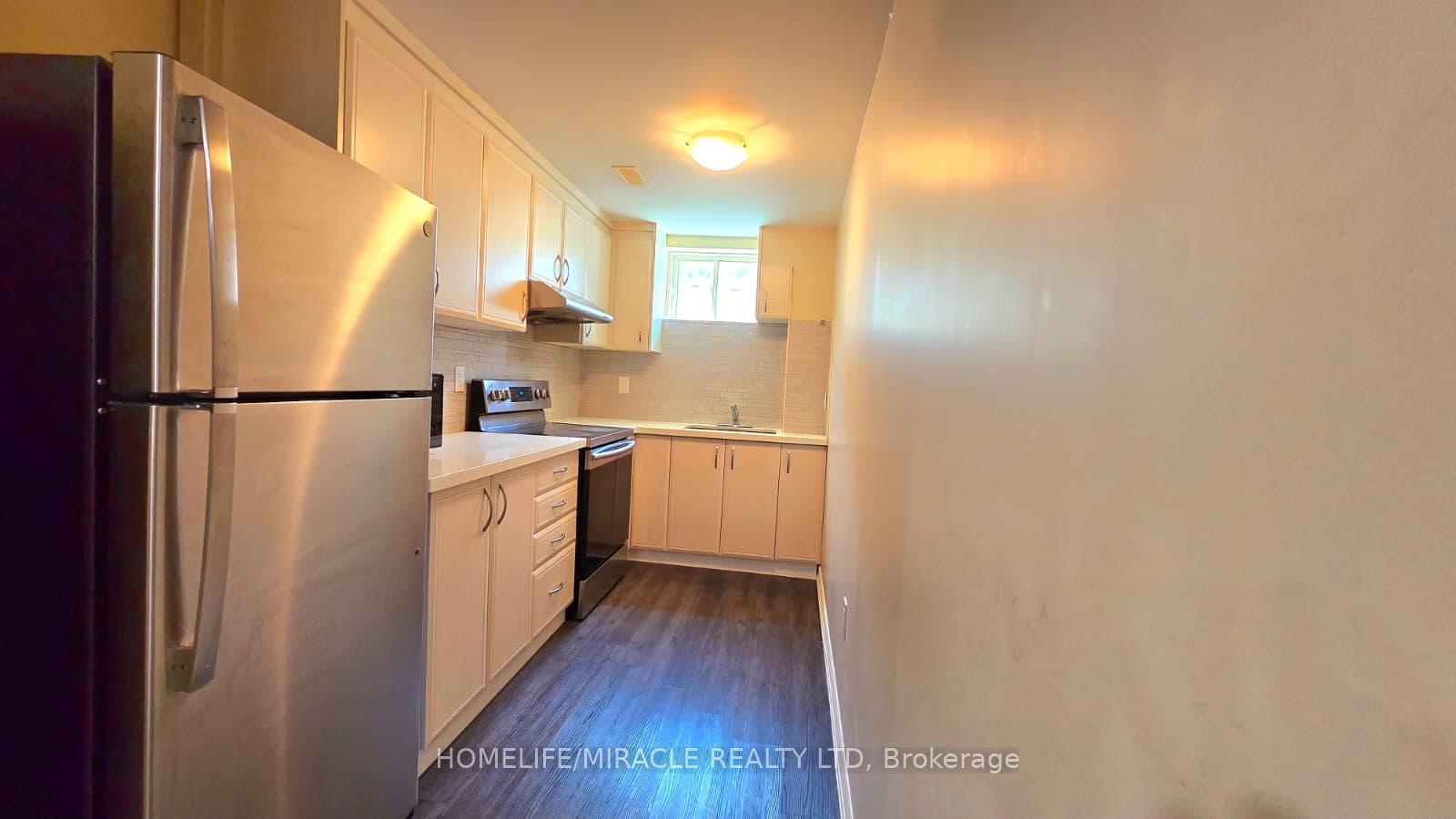 Photo 13 of Unit Lower, 91 Tysonville Circle, Brampton, Northwest Brampton — HOMEH