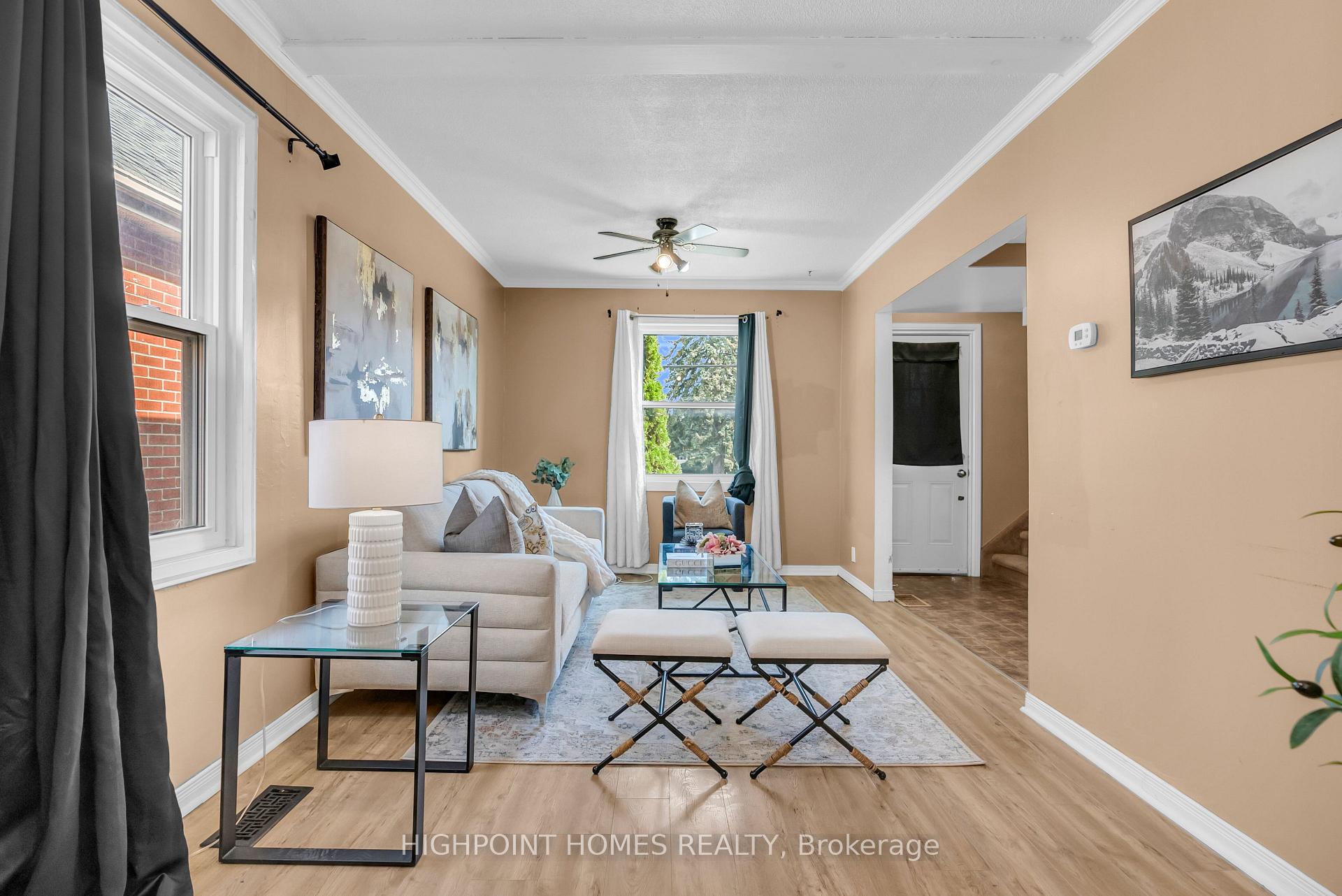 Photo 8 of 104 Park Road S, Oshawa, Vanier — HOMEH