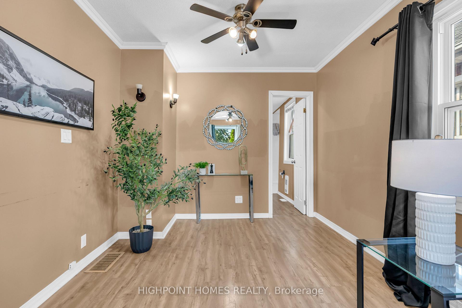 Photo 12 of 104 Park Road S, Oshawa, Vanier — HOMEH