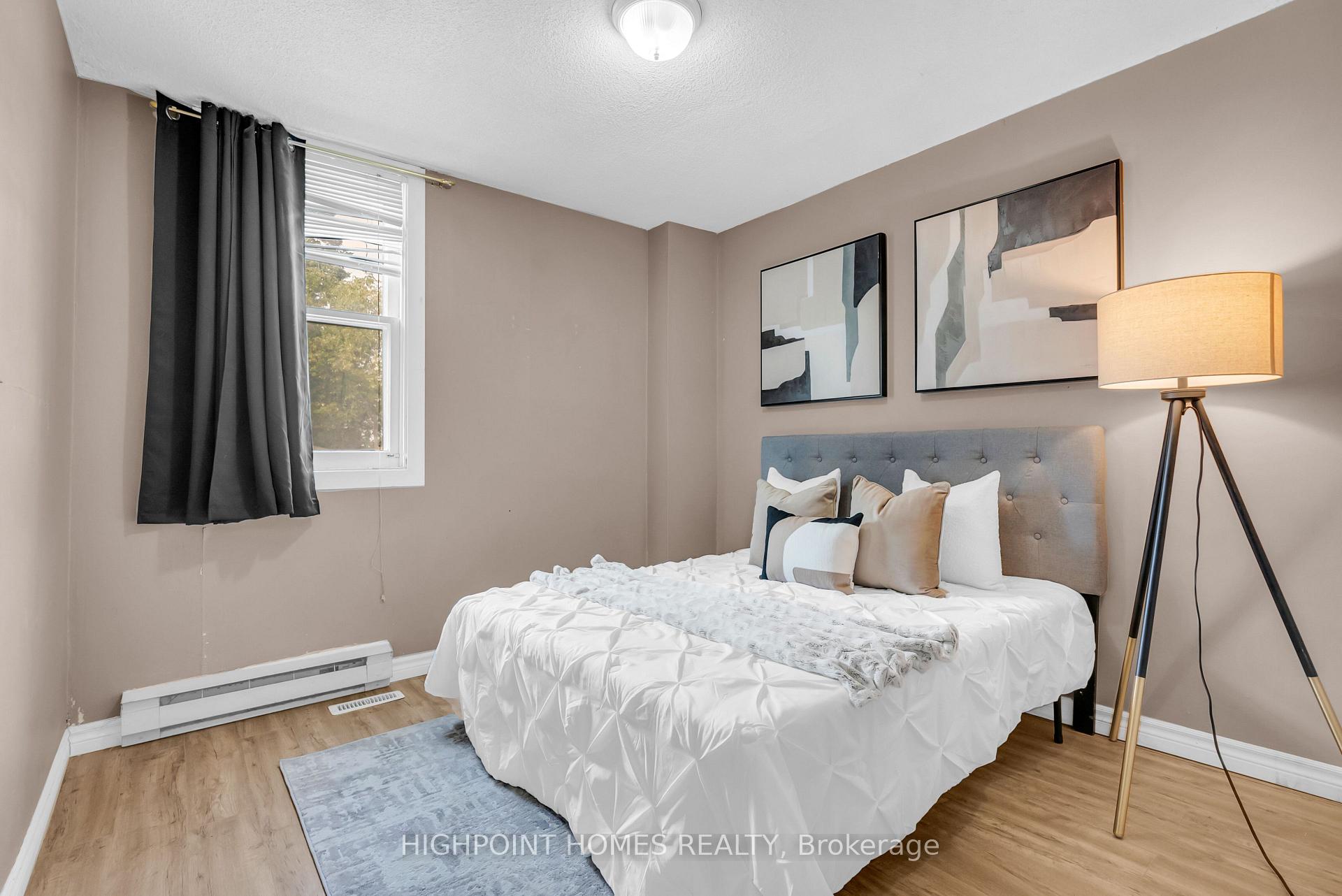 Photo 17 of 104 Park Road S, Oshawa, Vanier — HOMEH