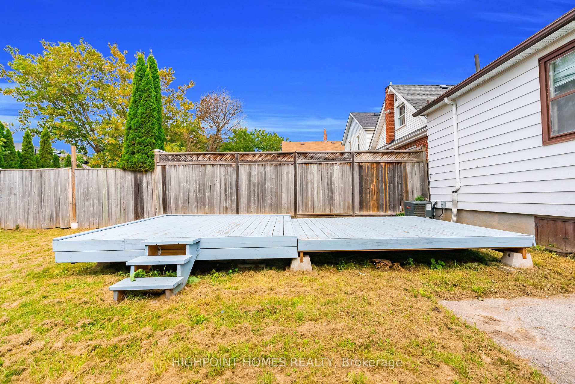 Photo 27 of 104 Park Road S, Oshawa, Vanier — HOMEH