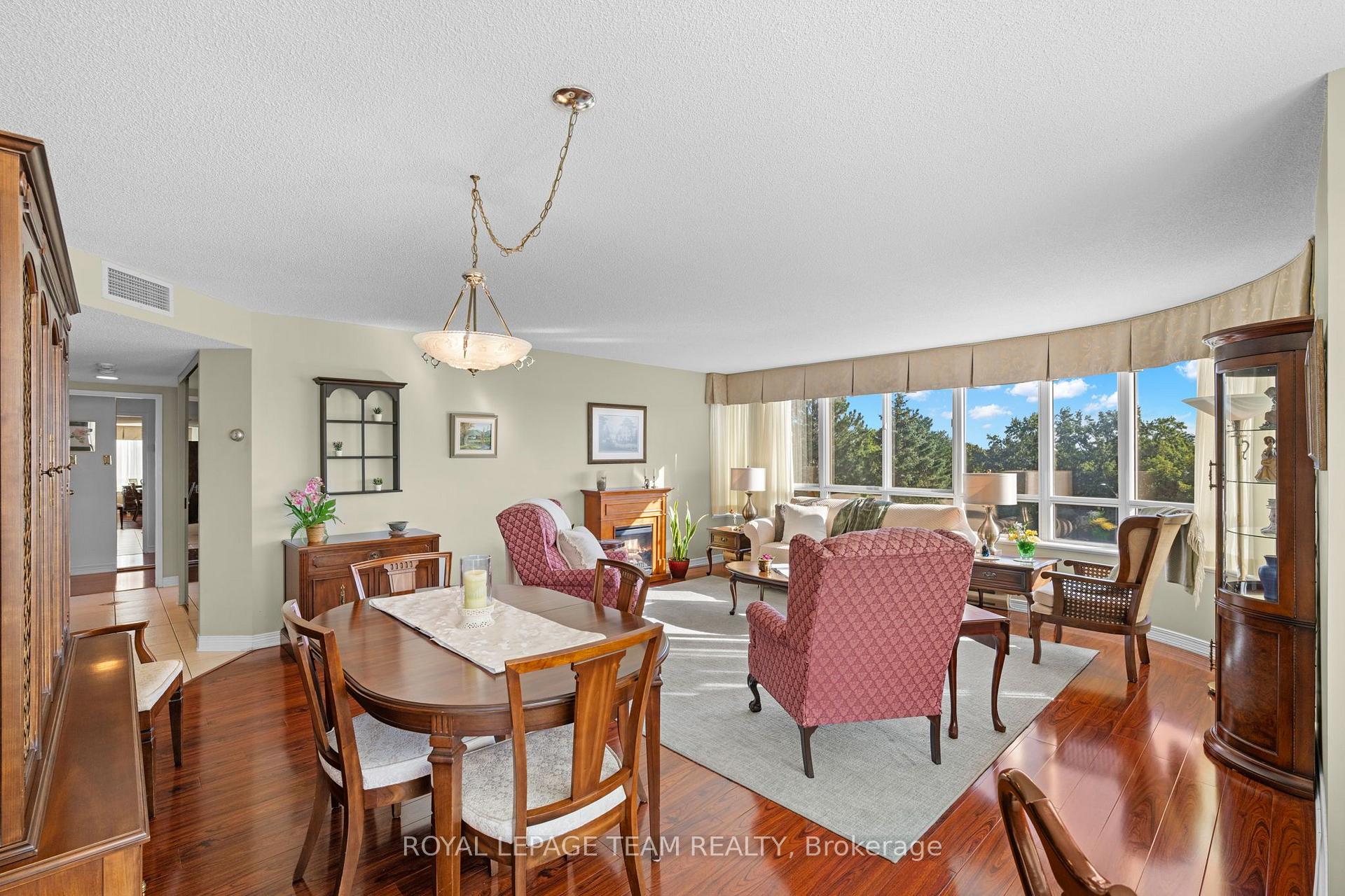 Photo 8 of Unit 406, 100 Grant Carman Drive, Ottawa, Borden Farm/Stewart Farm/Carleton Heights/Parkwood Hills — HOMEH
