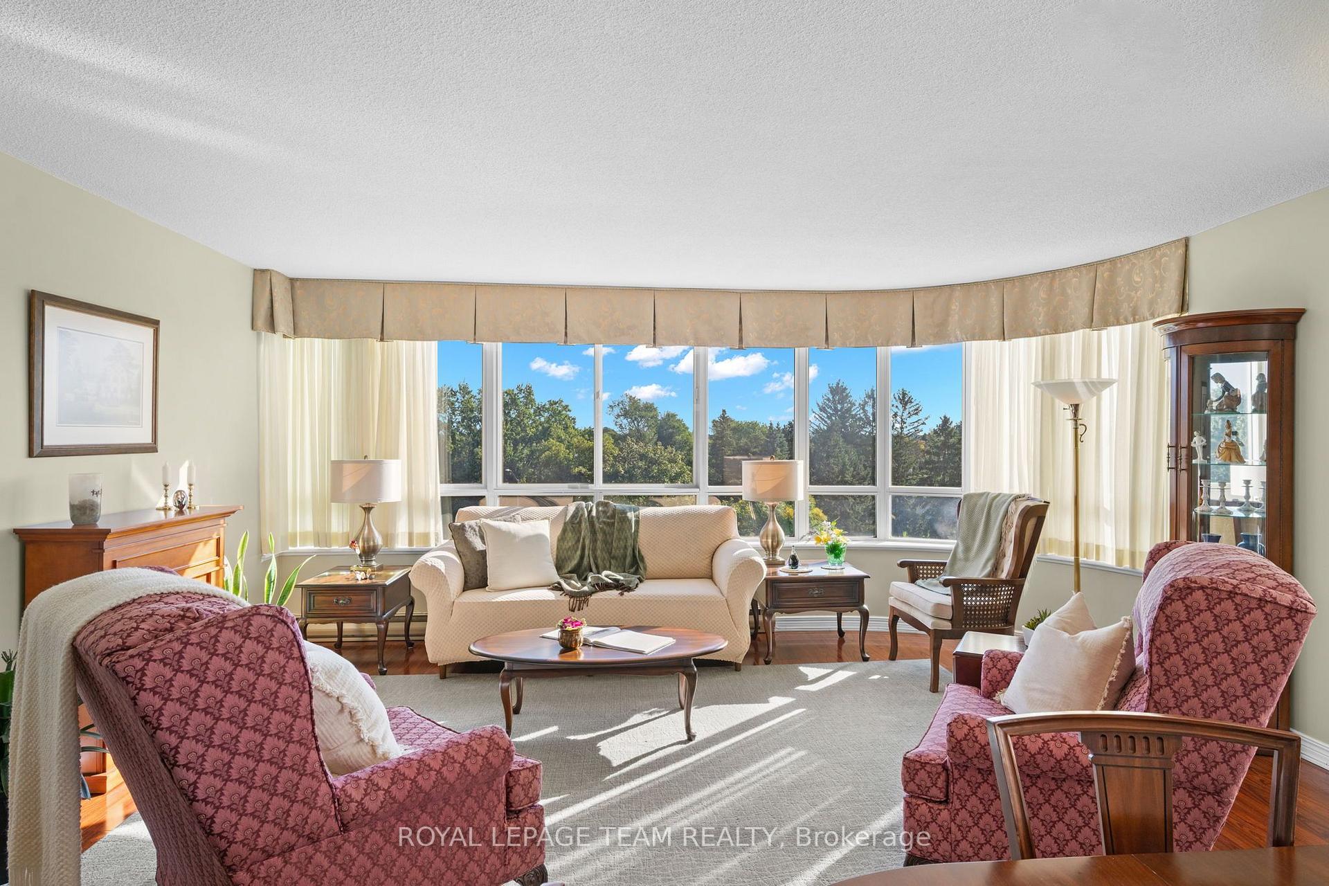 Photo 9 of Unit 406, 100 Grant Carman Drive, Ottawa, Borden Farm/Stewart Farm/Carleton Heights/Parkwood Hills — HOMEH