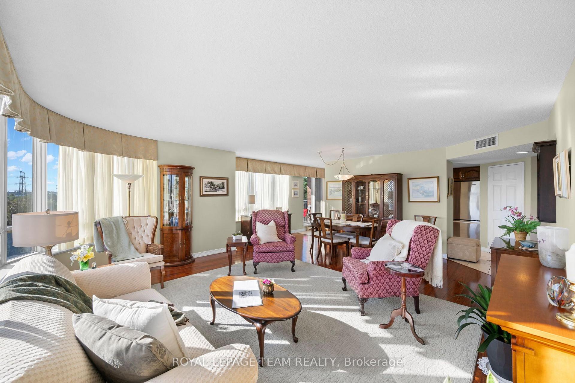 Photo 10 of Unit 406, 100 Grant Carman Drive, Ottawa, Borden Farm/Stewart Farm/Carleton Heights/Parkwood Hills — HOMEH