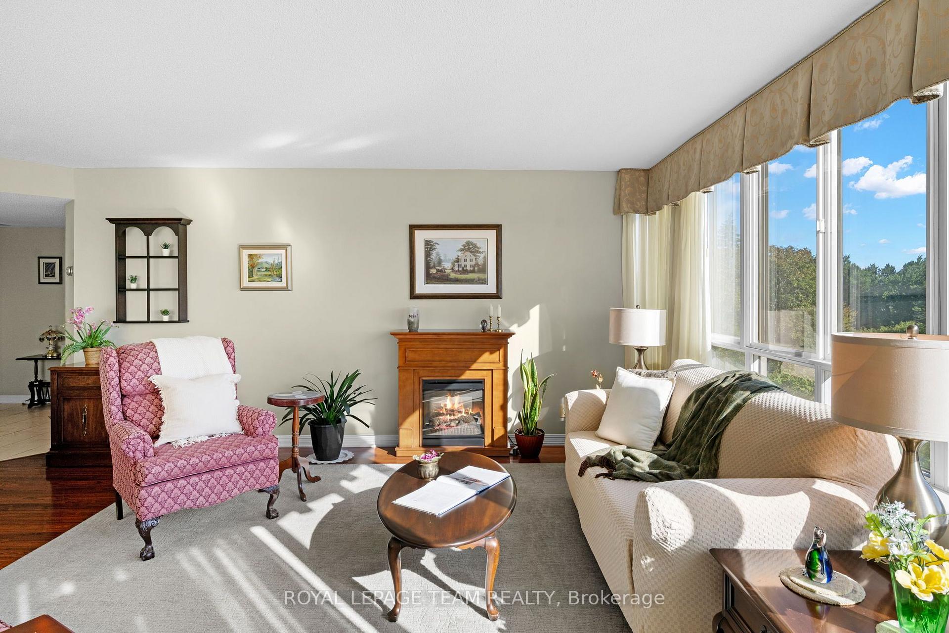 Photo 12 of Unit 406, 100 Grant Carman Drive, Ottawa, Borden Farm/Stewart Farm/Carleton Heights/Parkwood Hills — HOMEH