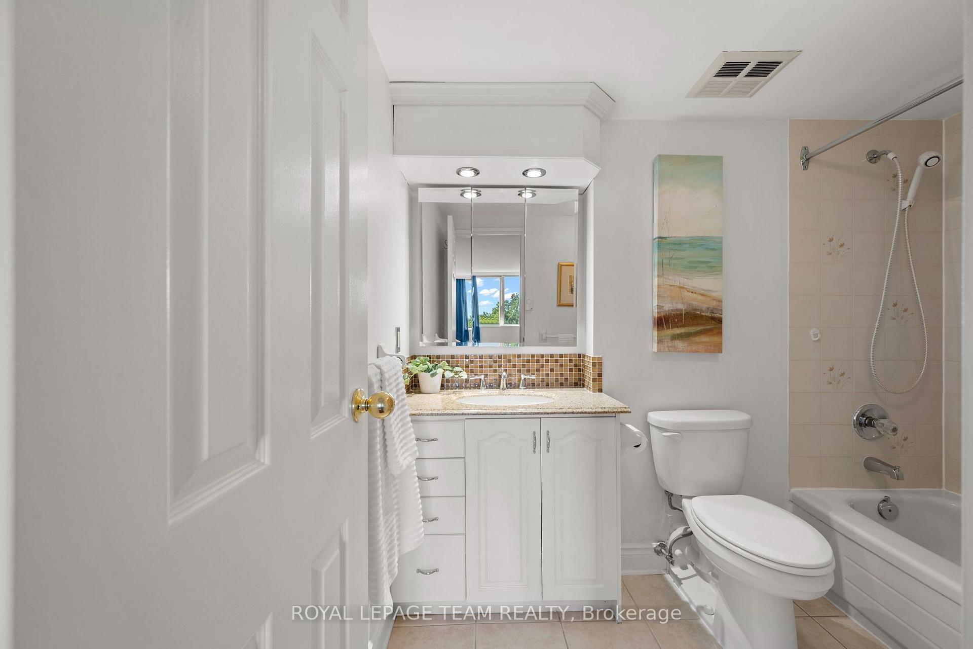Photo 29 of Unit 406, 100 Grant Carman Drive, Ottawa, Borden Farm/Stewart Farm/Carleton Heights/Parkwood Hills — HOMEH