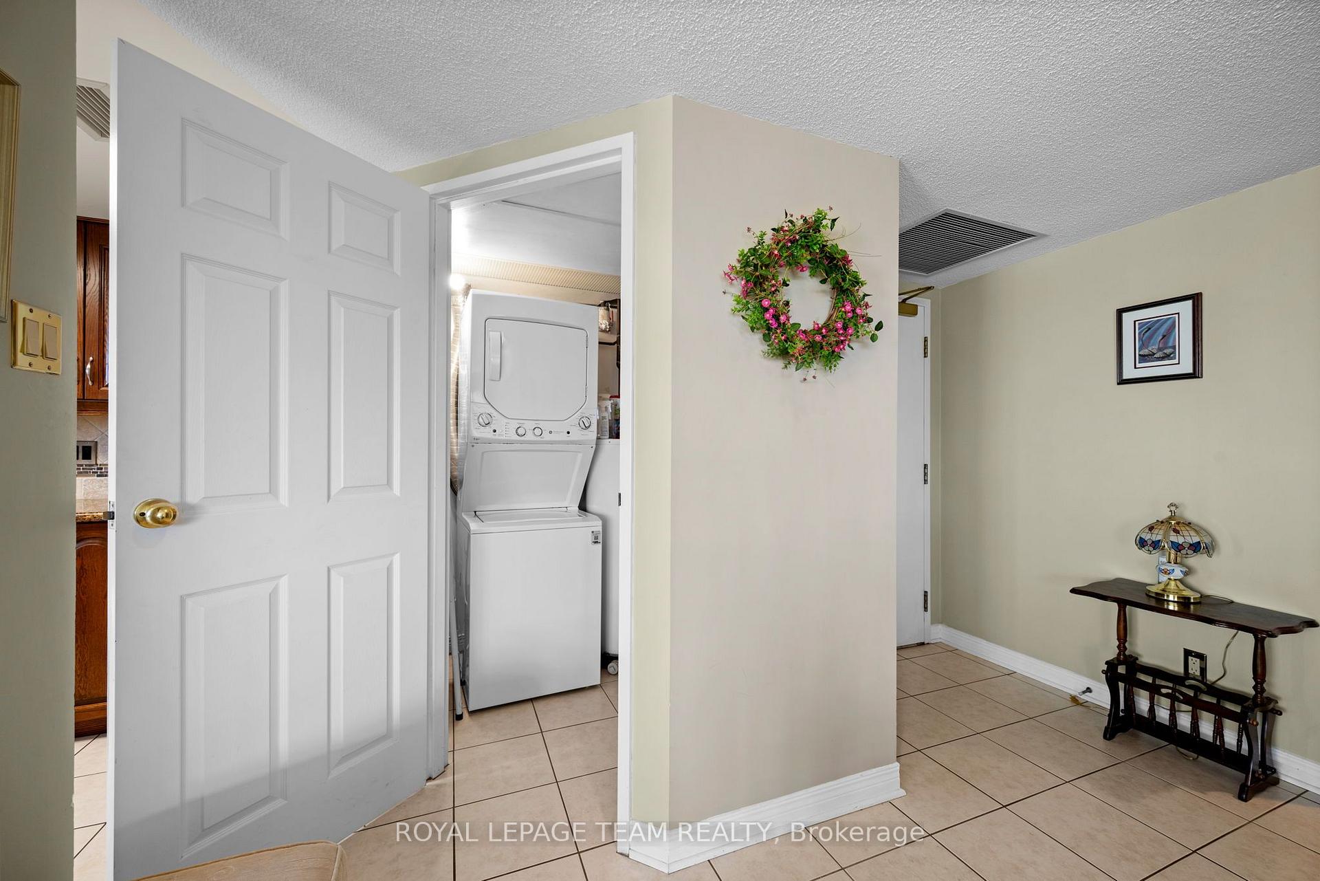 Photo 30 of Unit 406, 100 Grant Carman Drive, Ottawa, Borden Farm/Stewart Farm/Carleton Heights/Parkwood Hills — HOMEH