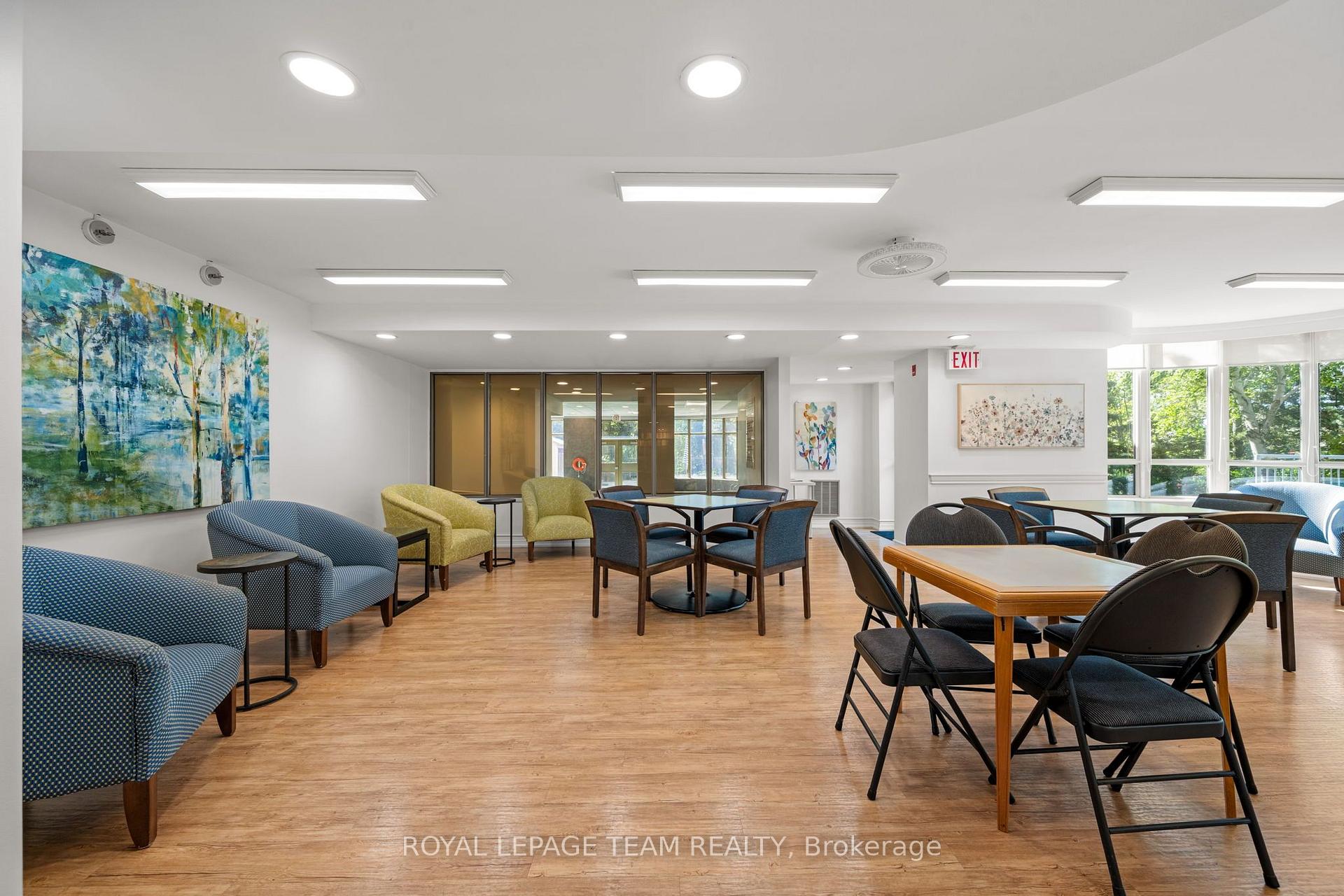 Photo 33 of Unit 406, 100 Grant Carman Drive, Ottawa, Borden Farm/Stewart Farm/Carleton Heights/Parkwood Hills — HOMEH