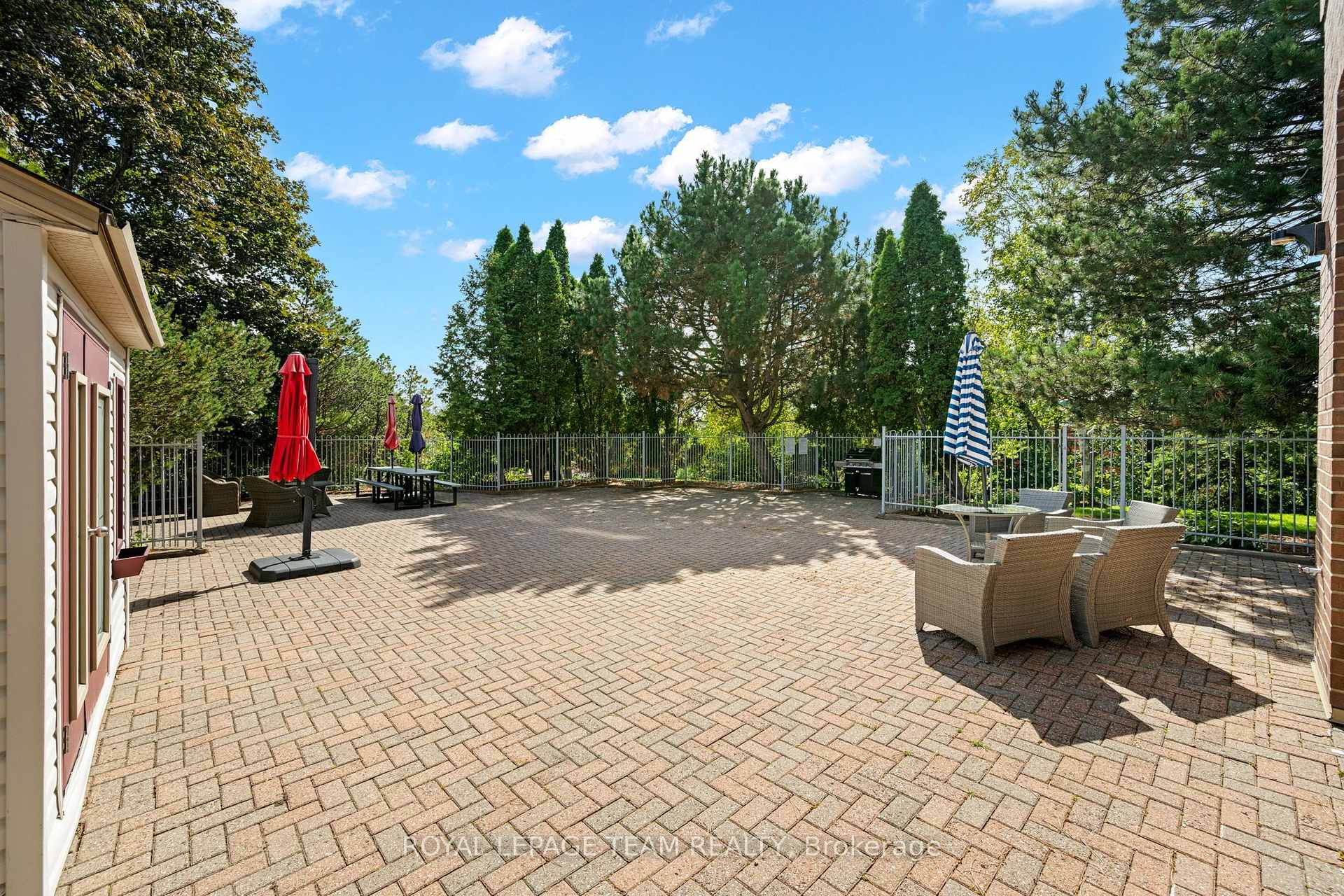Photo 37 of Unit 406, 100 Grant Carman Drive, Ottawa, Borden Farm/Stewart Farm/Carleton Heights/Parkwood Hills — HOMEH