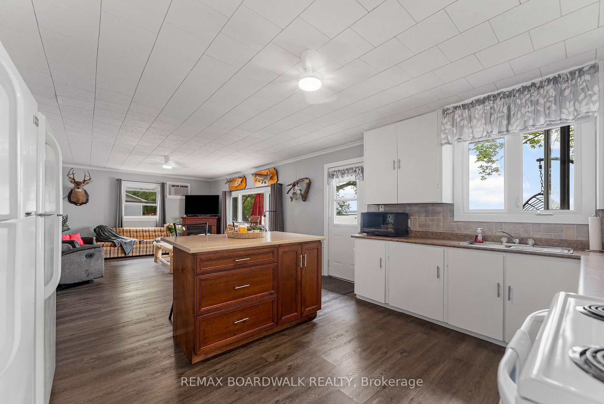 Photo 7 of 391 Leavoy Lane, Horton, Horton Twp — HOMEH